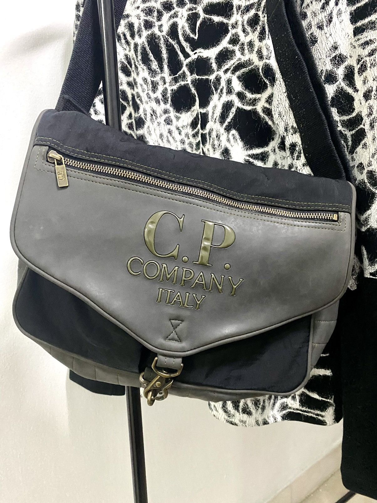 C.P. Company Vintage Rare C.P Company Adjustable Sling Bag Size ONE SIZE - 1 Thumbnail