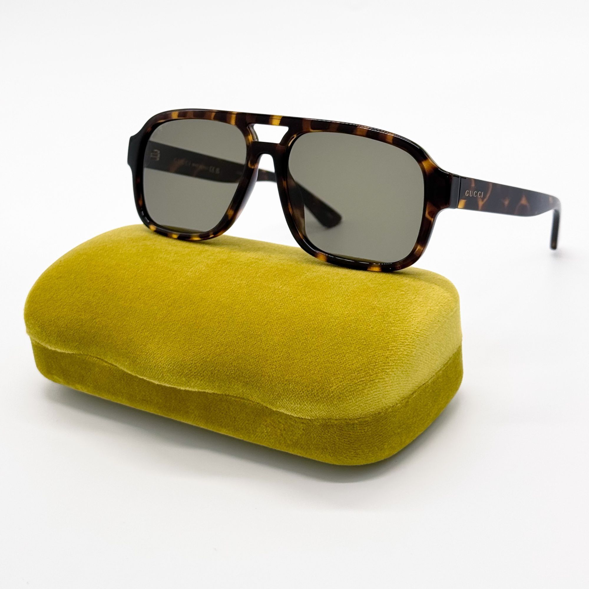 Gucci GG0036SN 003 Square Sunglasses - Havana\\Green Gucci Sunglasses GG0036SN 004 Havana Glitter Blue and Red  main image 4