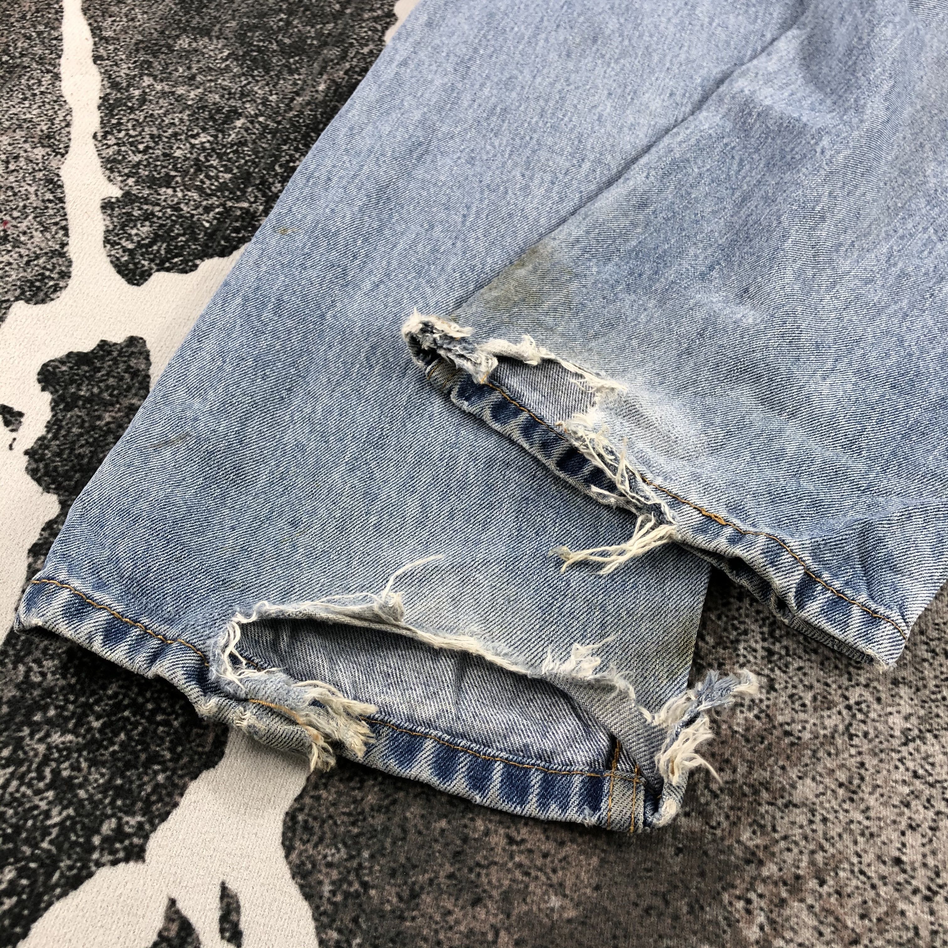 Levi's Vintage Levi's 505 Jeans Faded Blue Denim KJ838 Size US 33 - 6 Thumbnail