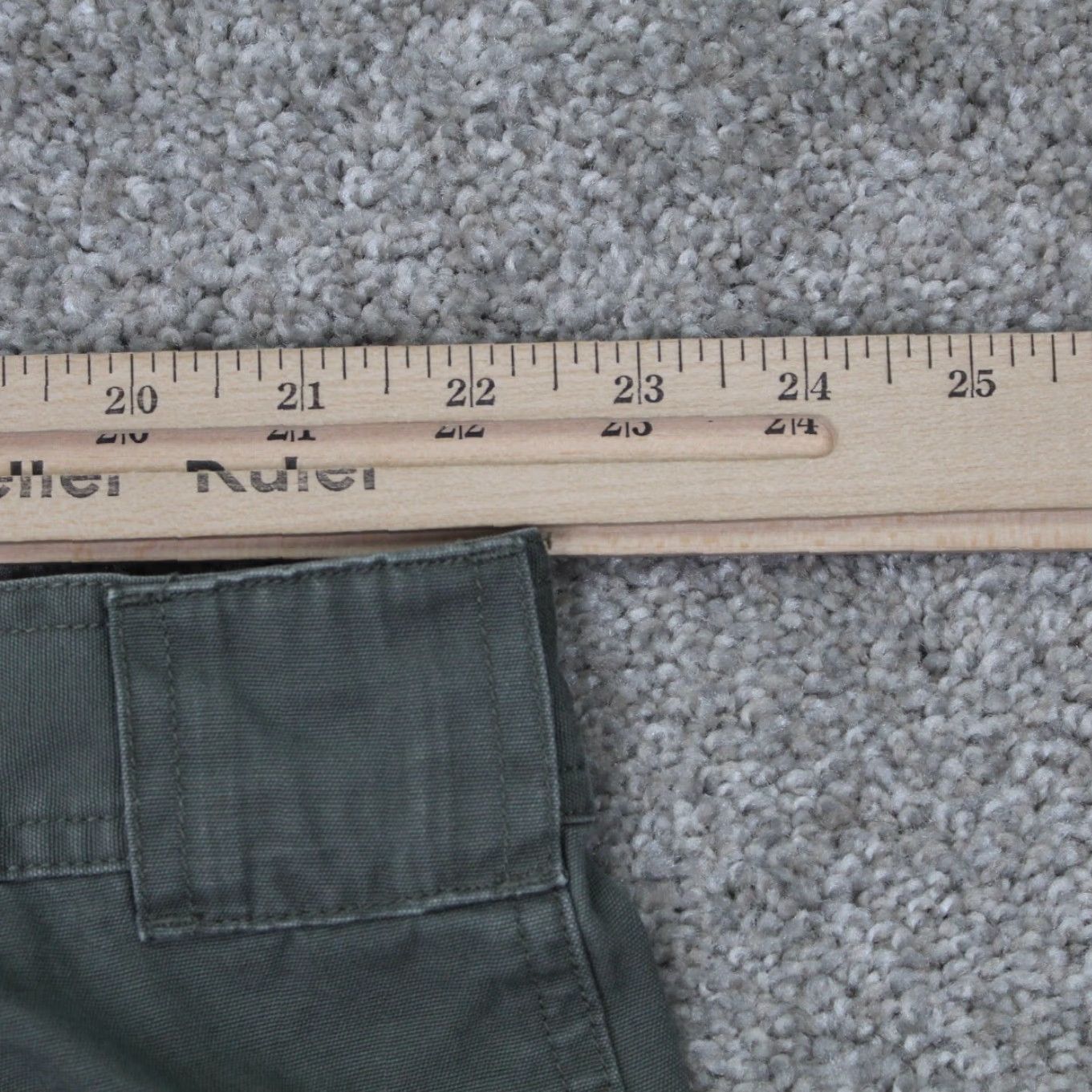 Vintage Cabela's Green 100% Cotton Cargo Shorts Mens 46 9" Inseam Pocket Pocket Canvas Regular Casual Workwear Vintage: No Size US 30 / EU 46 - 4 Thumbnail