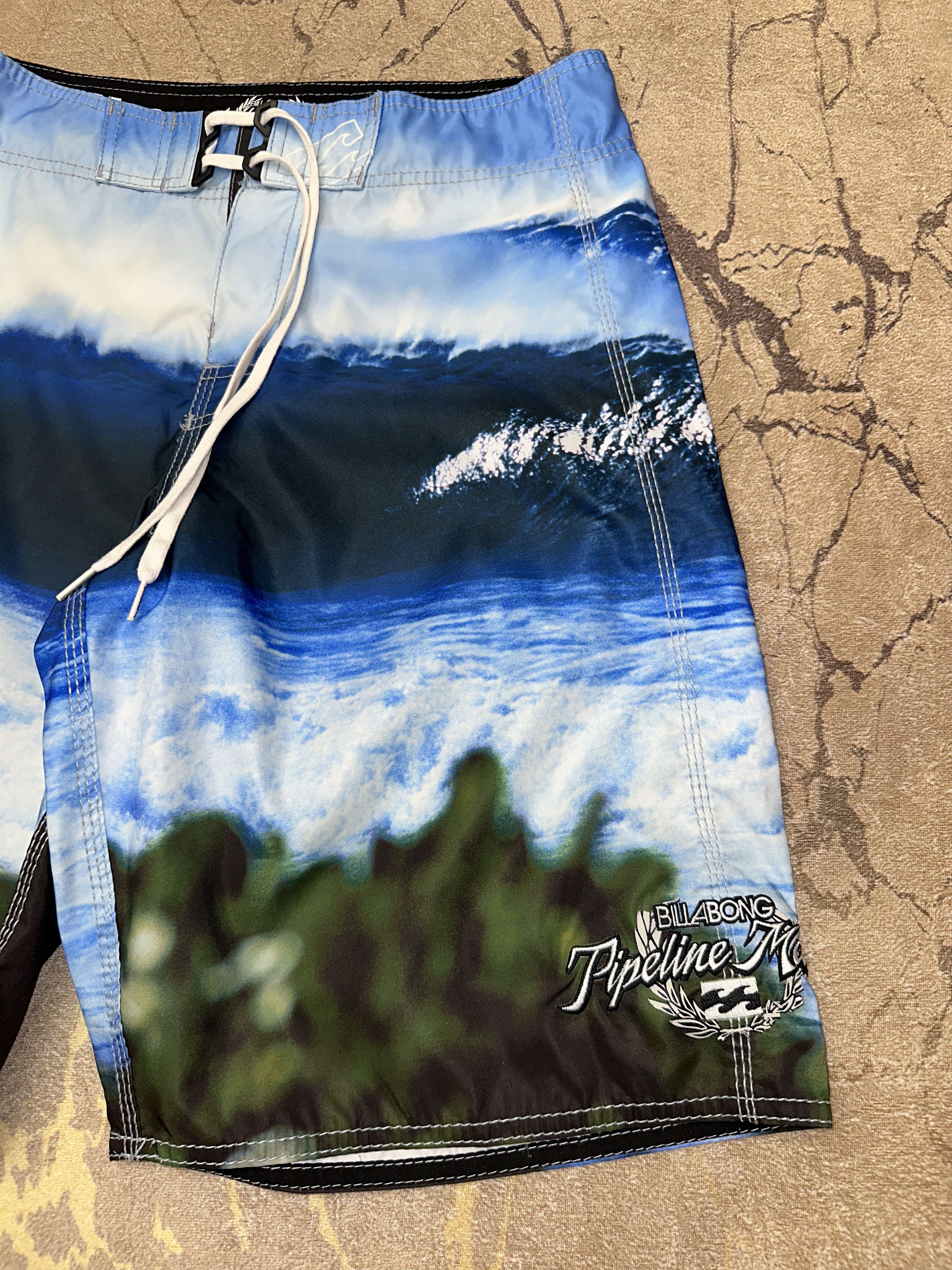 Billabong Pipeline Masters Hawaii Shorts Trunks Size 32