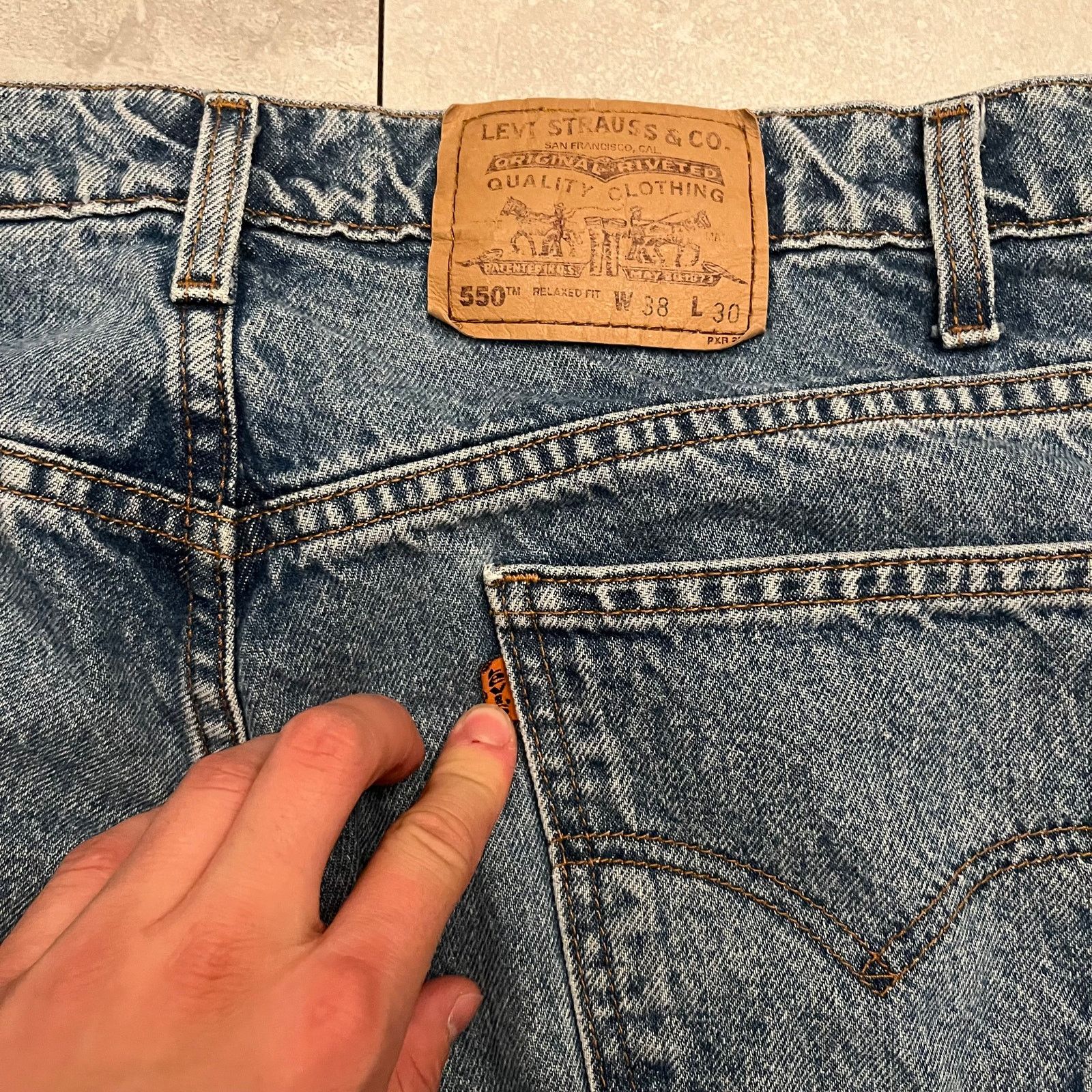Levi's Vintage Levi's 550 Orange Tab Jeans – W38 L30 Relaxed Fit Size US 38 / EU 54 - 9 Thumbnail