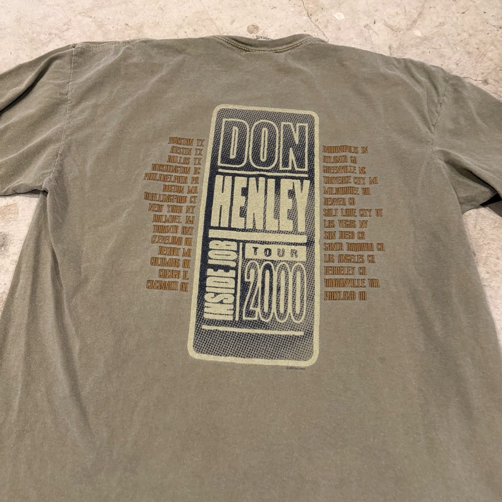 Anvil VINTAGE Don Henley Inside Job Tour Band 2000 Green Tee Shirt Mens XL Short Sleeve Henley T-Shirt USA 90s Rock Music Size US XL / EU 56 / 4 - 5 Thumbnail
