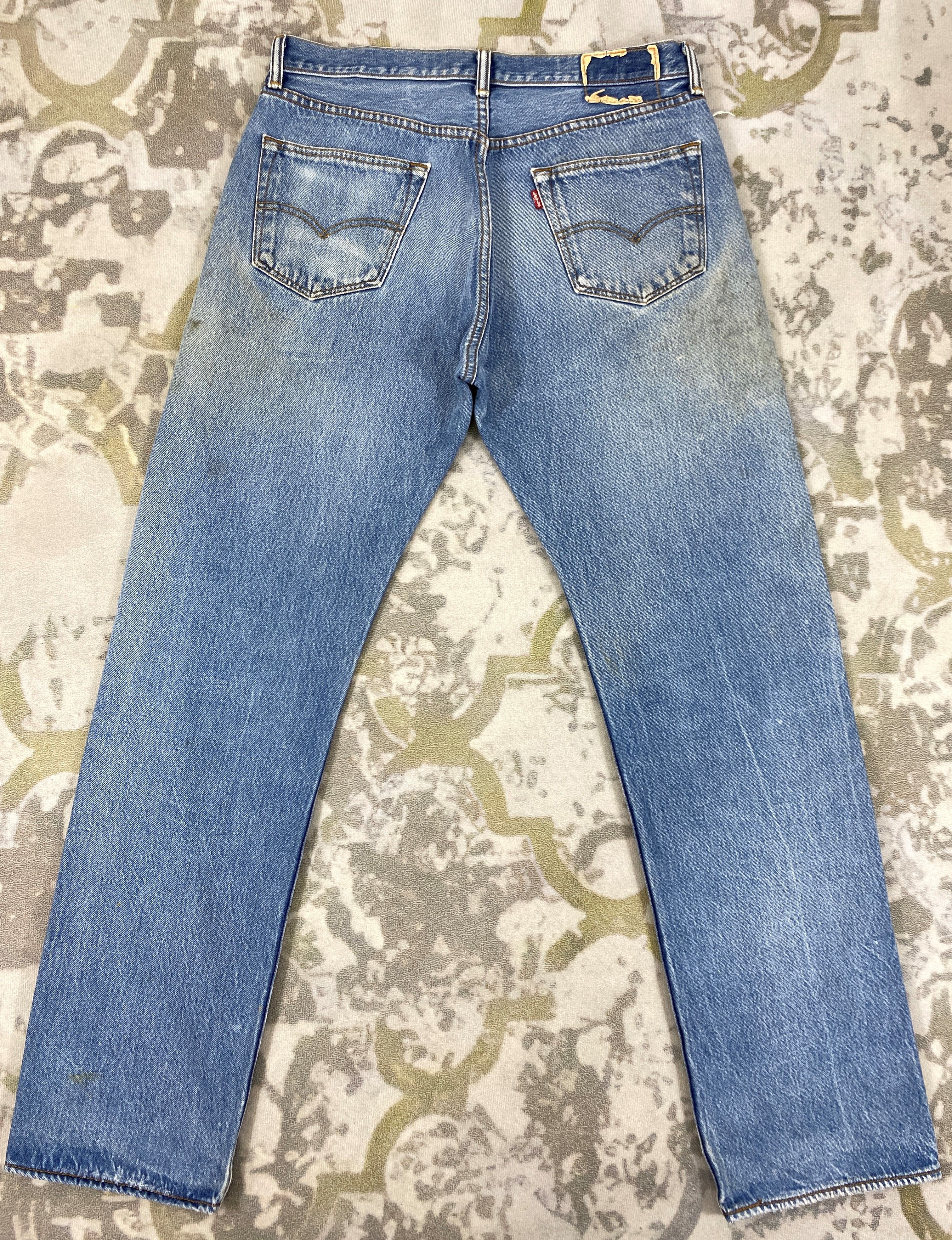 Levi's Vintage Clothing Light Wash Vintage Levi's 501 Jeans 32x33 Denim -JN1599 Size US 32 / EU 48 - 2 Thumbnail
