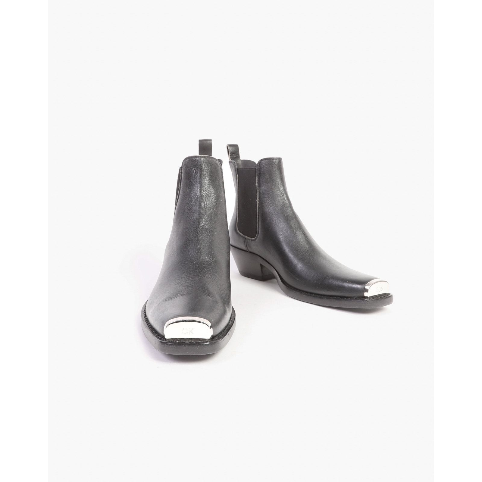 Calvin Klein 205W39NYC FW18 Metal Toe Cap Chelsea Boots in Distressed Black Leather Size US 9 / EU 42 - 2 Thumbnail