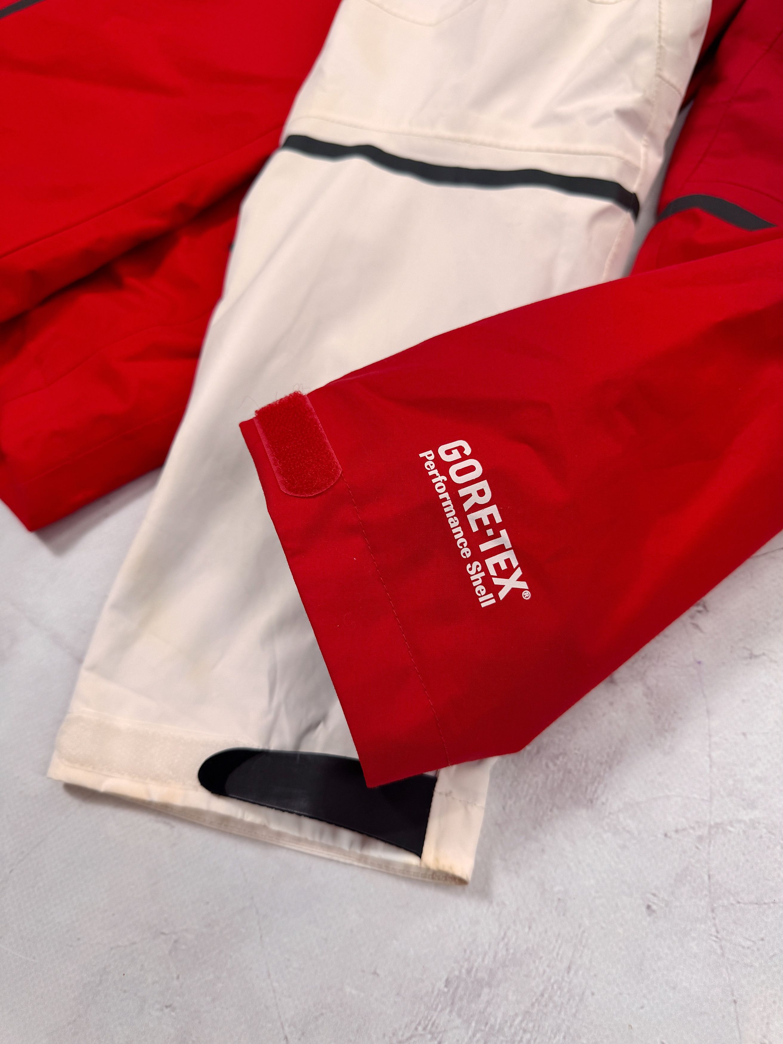 Ferrari × Puma Puma & Ferrari Racing Gore-Tex Jacket Scuderia de Adamich Size US M / EU 48-50 / 2 - 14 Thumbnail