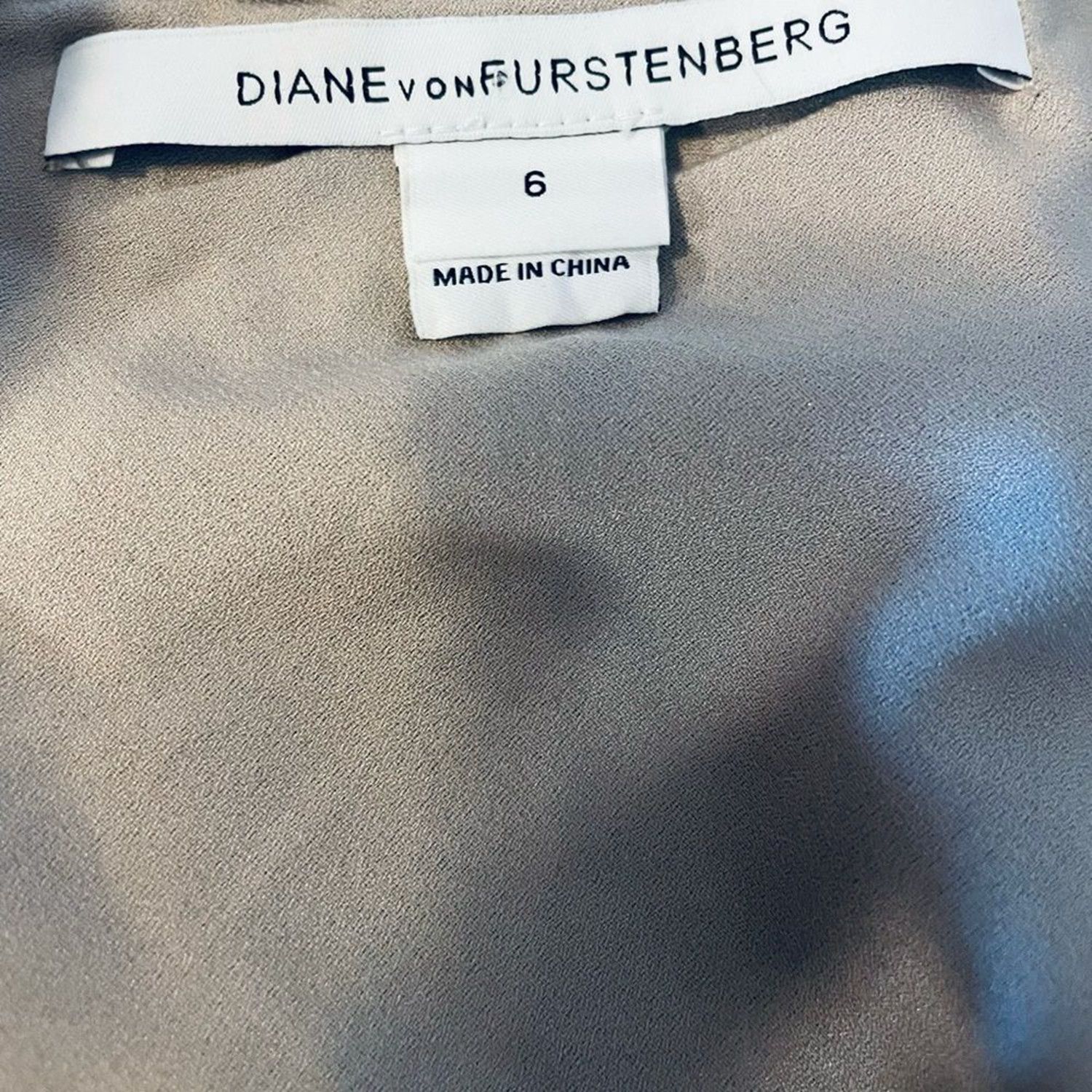 Diane von Furstenberg DVF| Diane Von Furstenberg Size M / US 6-8 / IT 42-44 - 4 Thumbnail