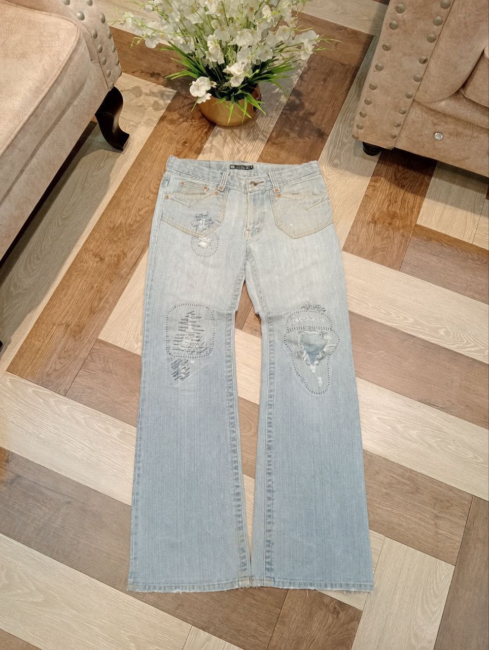 If Six Was Nine JAPANESE CUSTOM CULTURE FLARED JEANS Size US 33 - 1 Thumbnail