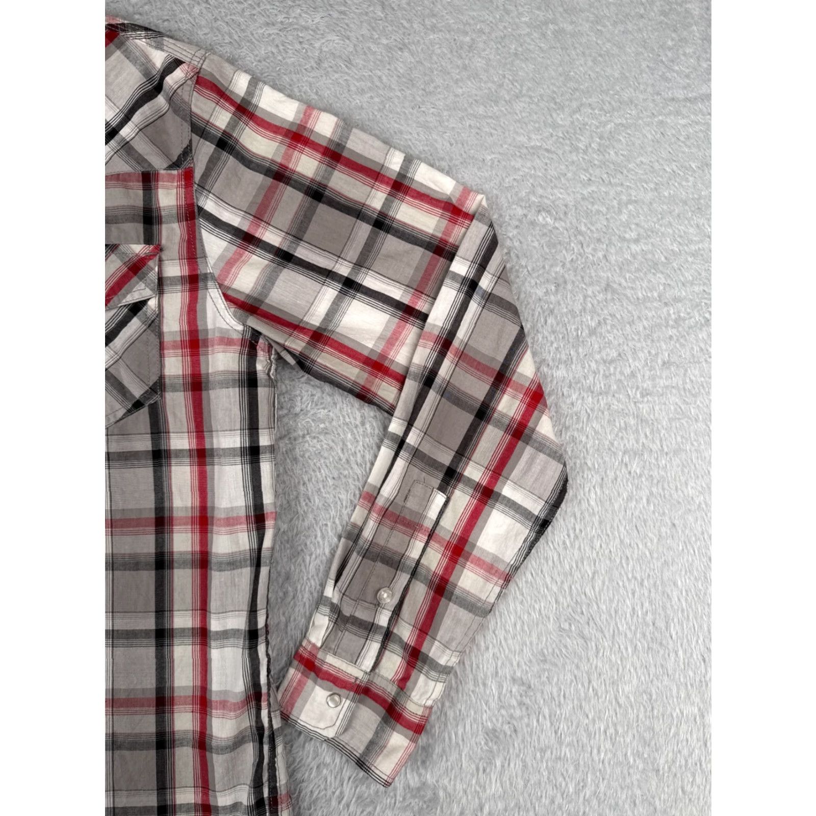 Levi's VINTAGE Levis Shirt Mens Small Gray Red Plaid Solid Pearl Snap Long Sleeve Cotton READ Size US S / EU 44-46 / 1 - 2 Thumbnail