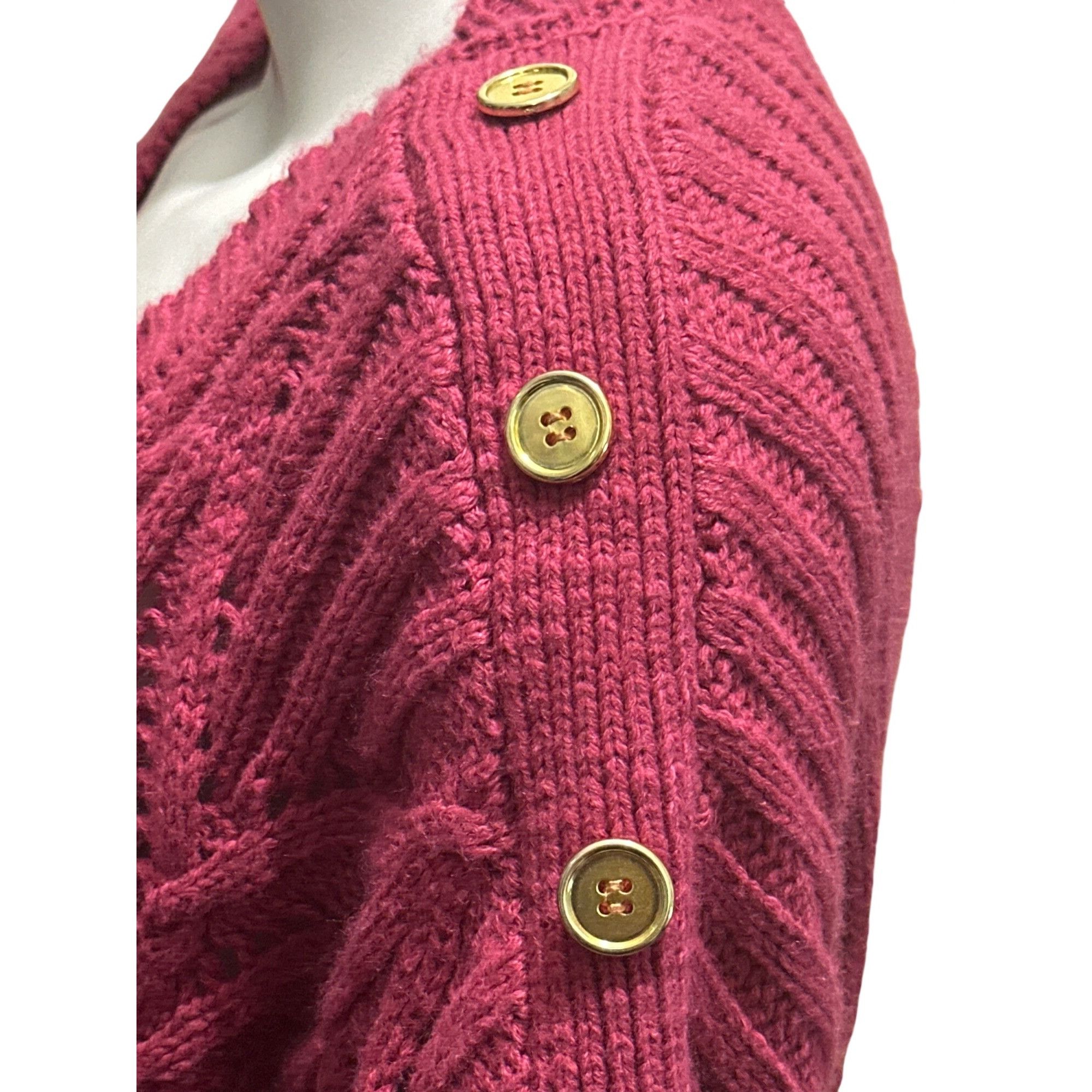 Venus Venus Small Raspberry Cable Knit Argyle V Neck Gold Button S Size S / US 4 / IT 40 - 4 Thumbnail