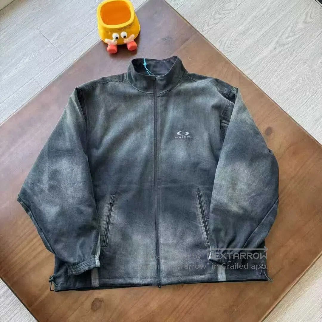Balenciaga reversible denim jacket by balenciaga and underarmour. Size US M / EU 48-50 / 2 - 1 Thumbnail