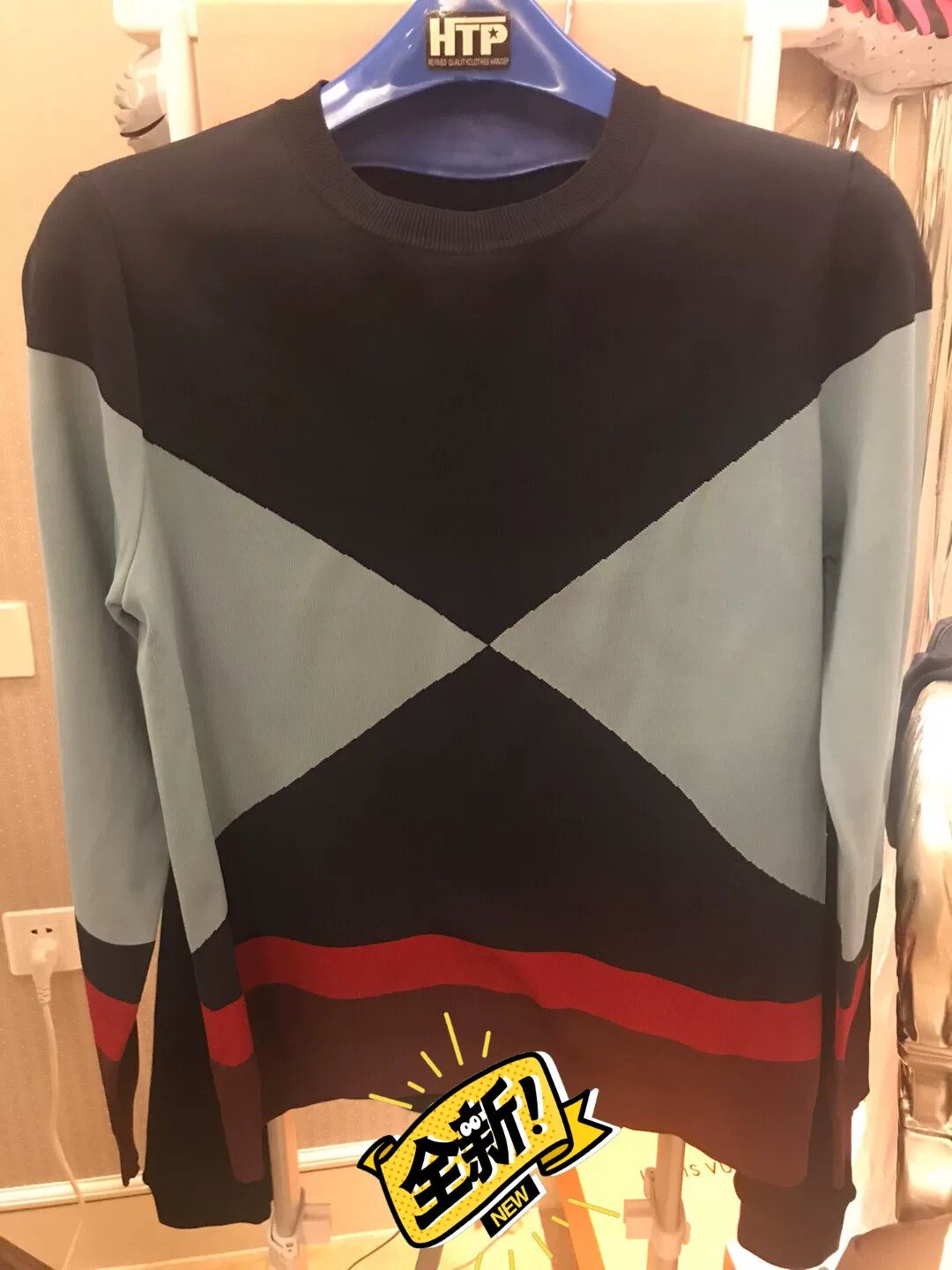 Valentino Valentino Geometric Print Sweatshirt M Size US M / EU 48-50 / 2 - 1 Thumbnail
