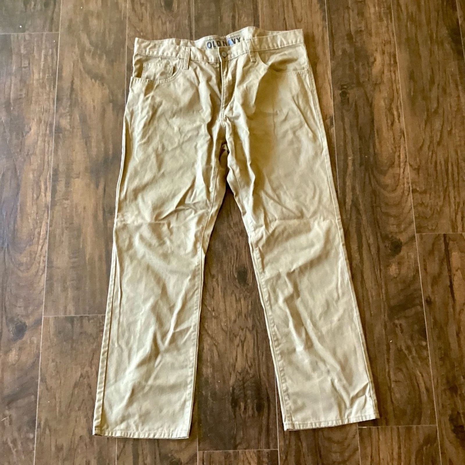 Old Navy Old Navy Khaki Pants, 38x32 Size US 38 / EU 54 - 1 Thumbnail