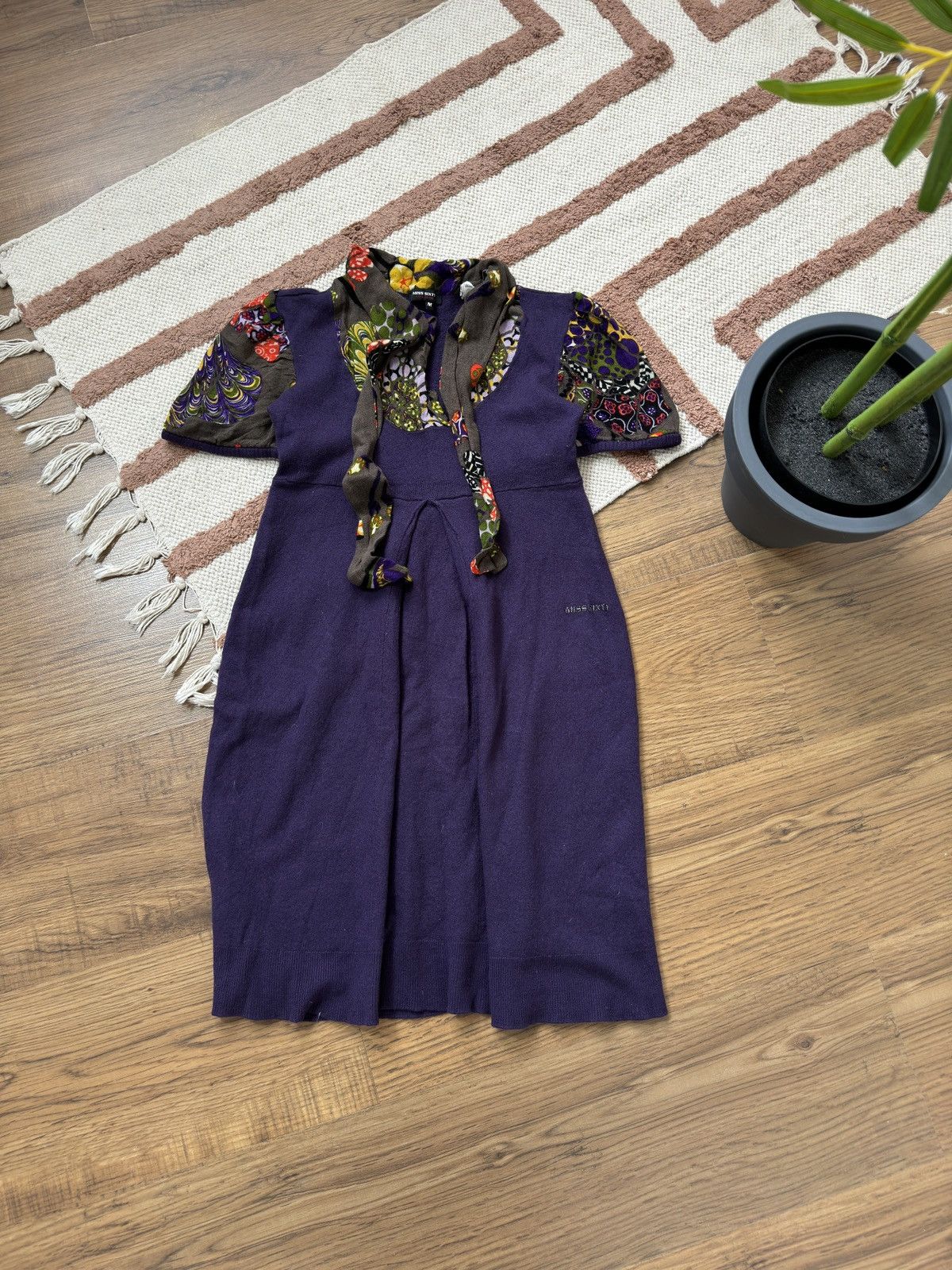 Miss Sixty VINTAGE MISS SIXTY 2000s WOOL DRESS Size M / US 6-8 / IT 42-44 - 3 Thumbnail