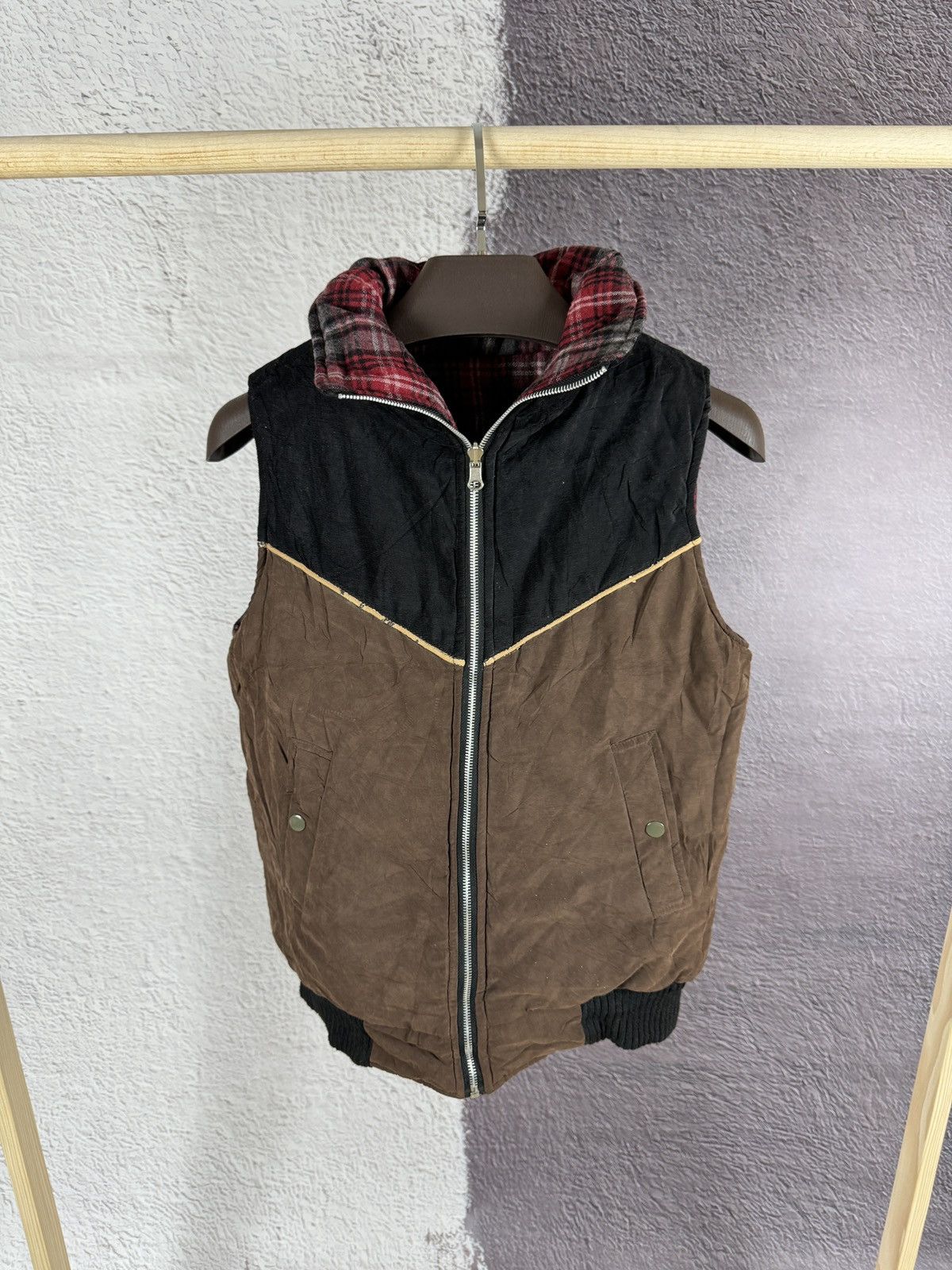 Untitled Artworks Artworks Insight Co. Ltd Japan reversible check velvet vest Size US M / EU 48-50 / 2 - 3 Thumbnail