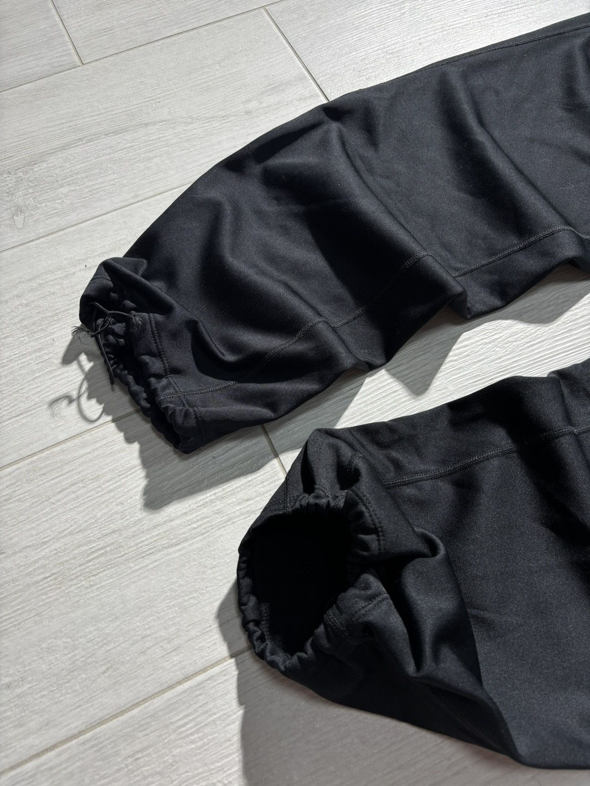 Nike Vintage Nike Baggy Track Pants Parachute Style Swoosh Logo Size US 36 / EU 52 - 4 Thumbnail