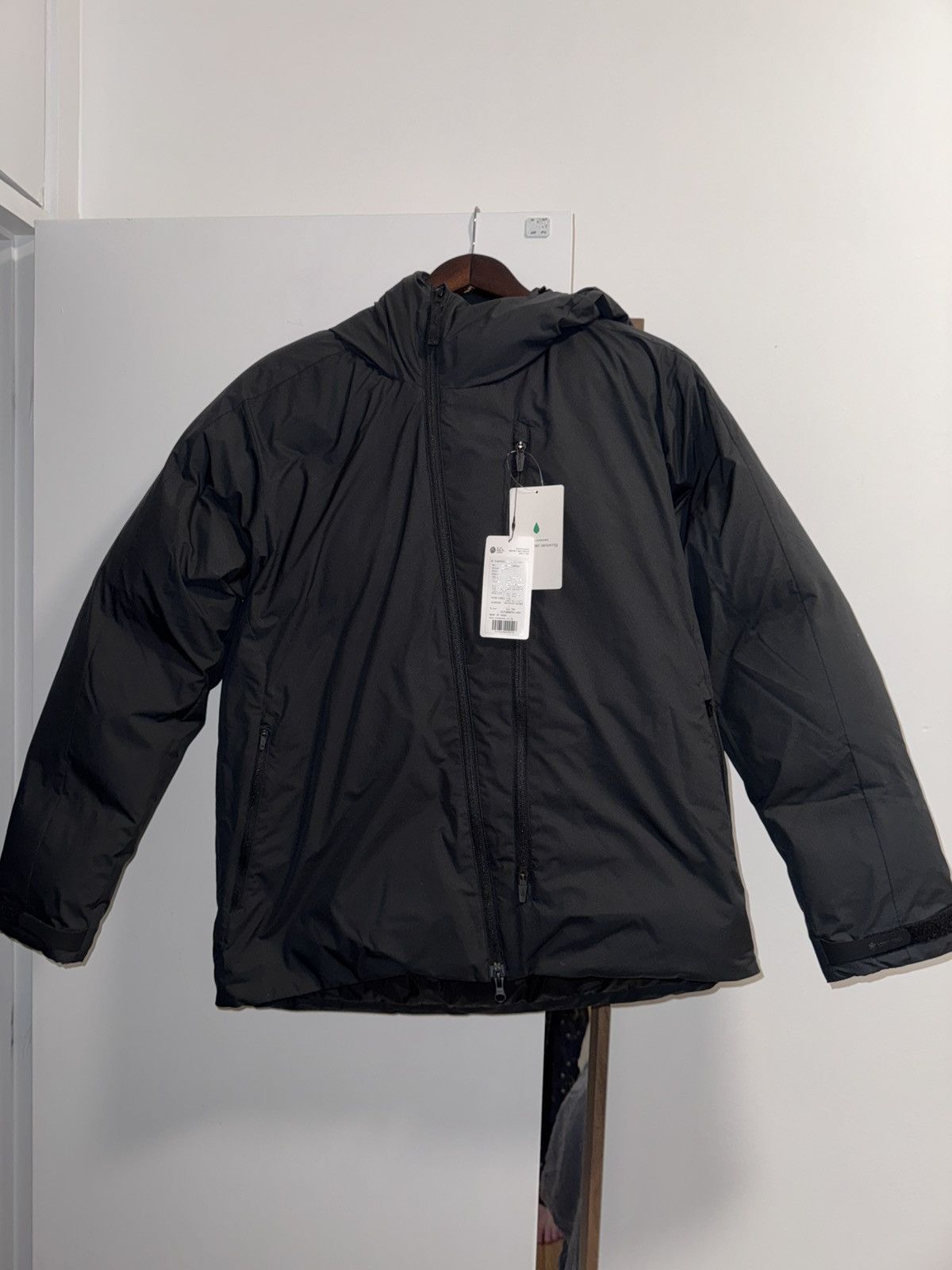 SNOW PEAK 2L LIGHTWEIGHT DOWN JACKET IN BLACK