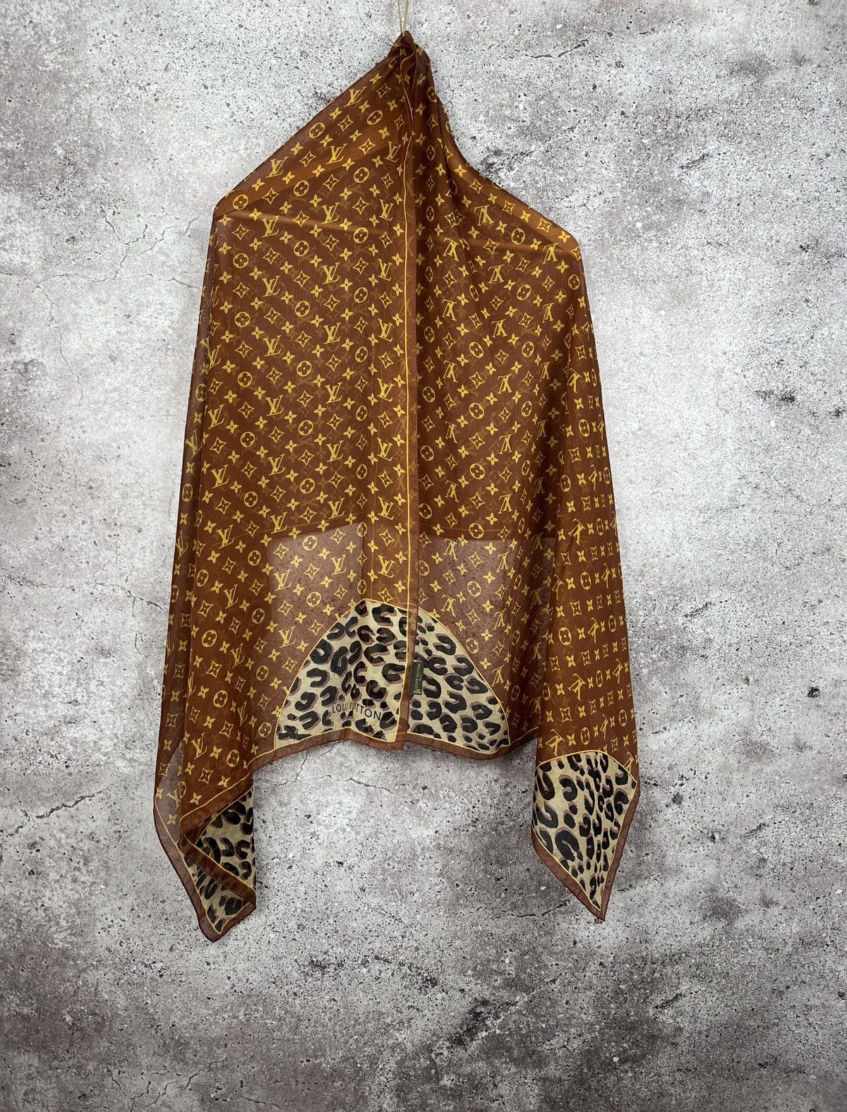 Designer × Louis Vuitton Louis Vuitton Monogram Brown Silk Scarf Size ONE SIZE - 1 Thumbnail