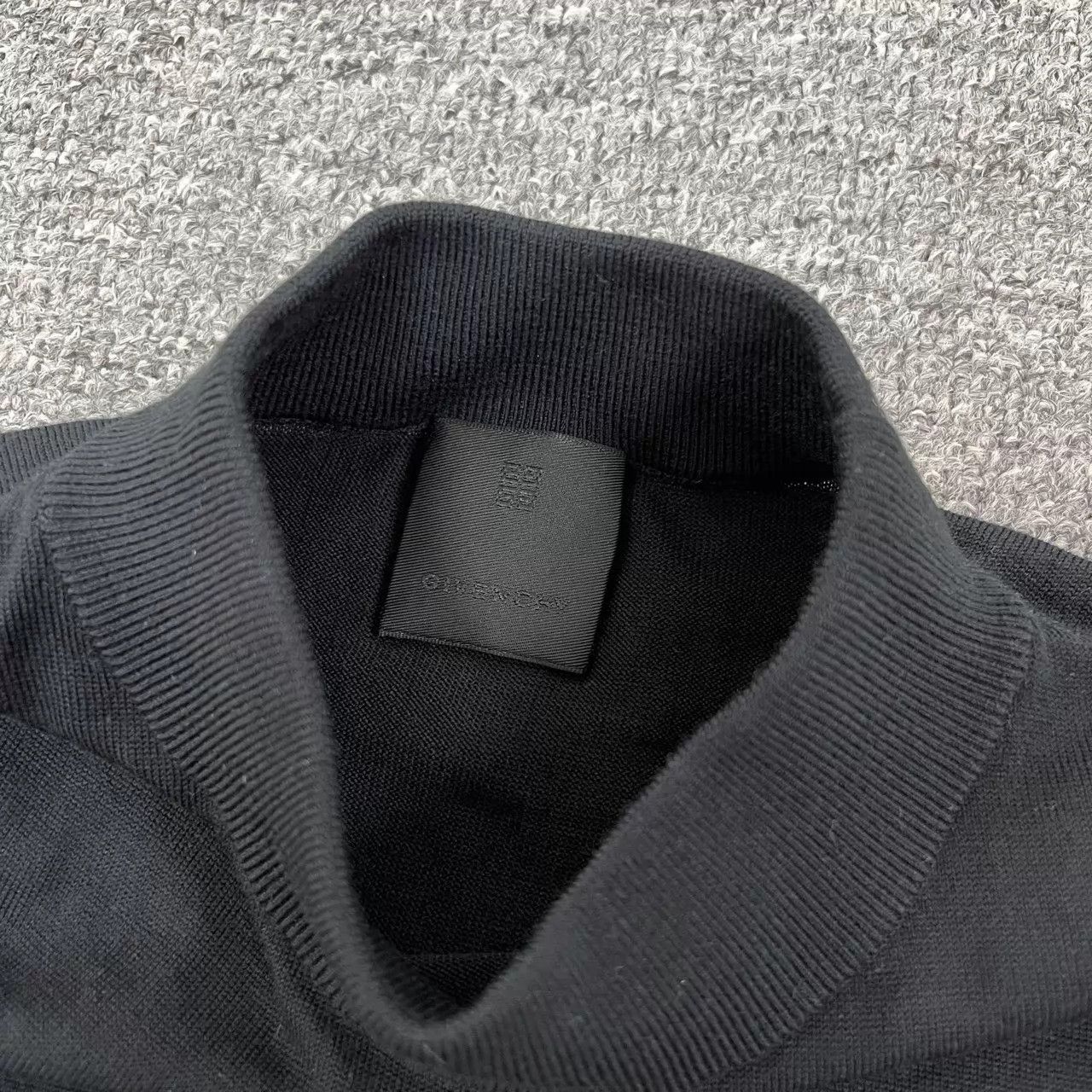 Givenchy Givenchy 4G Bow-Knit Vest M Black Size M / US 6-8 / IT 42-44 - 6 Thumbnail