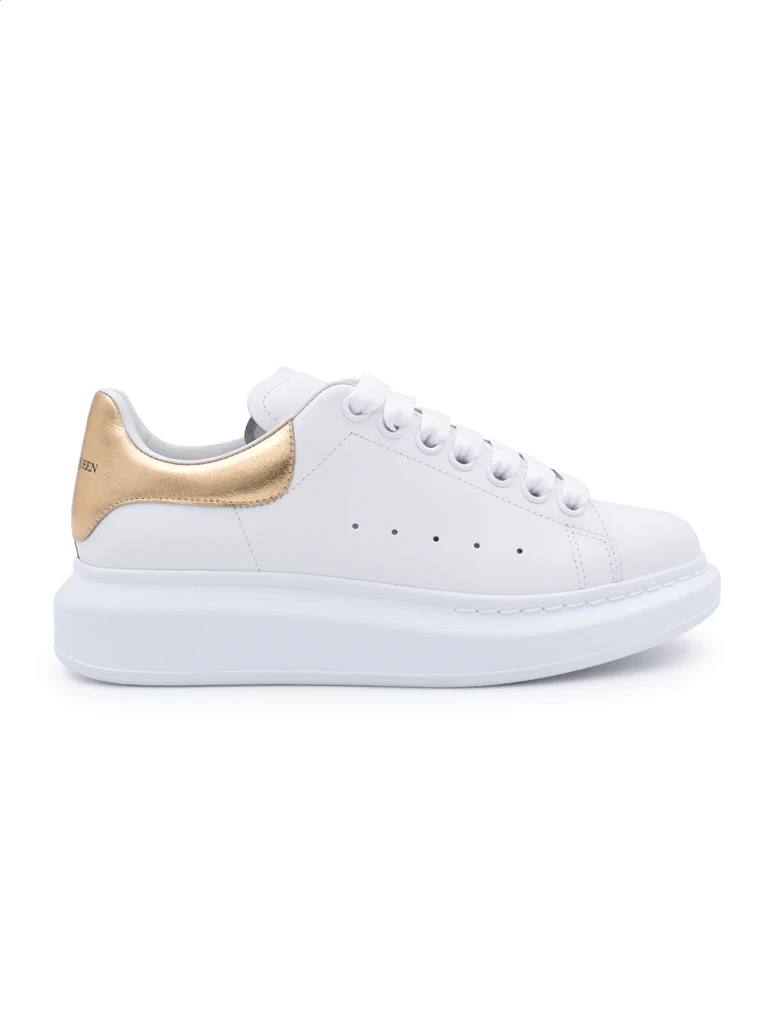 o1w1db10925 Oversized Sneakers in White