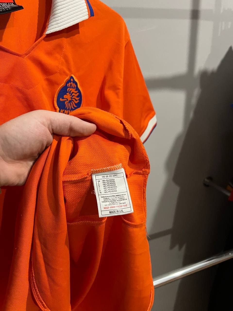 Nike 1997/98 NETHERLANDS(HOLLAND) HOME SOCCER JERSEY SHIRT NIKE M Size US M / EU 48-50 / 2 - 11 Thumbnail