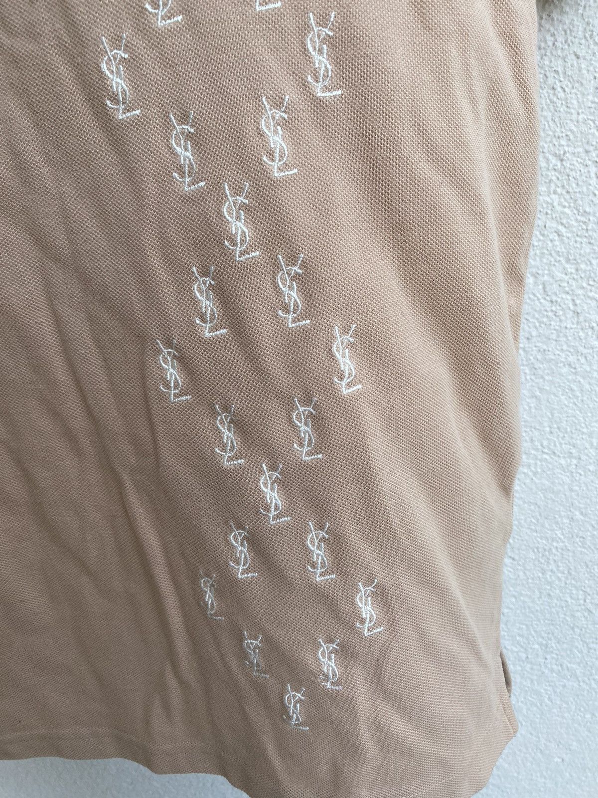Yves Saint Laurent Monogram YSL Polo Beige YSL T-shirt YSL Shirt Size US M / EU 48-50 / 2 - 17 Thumbnail