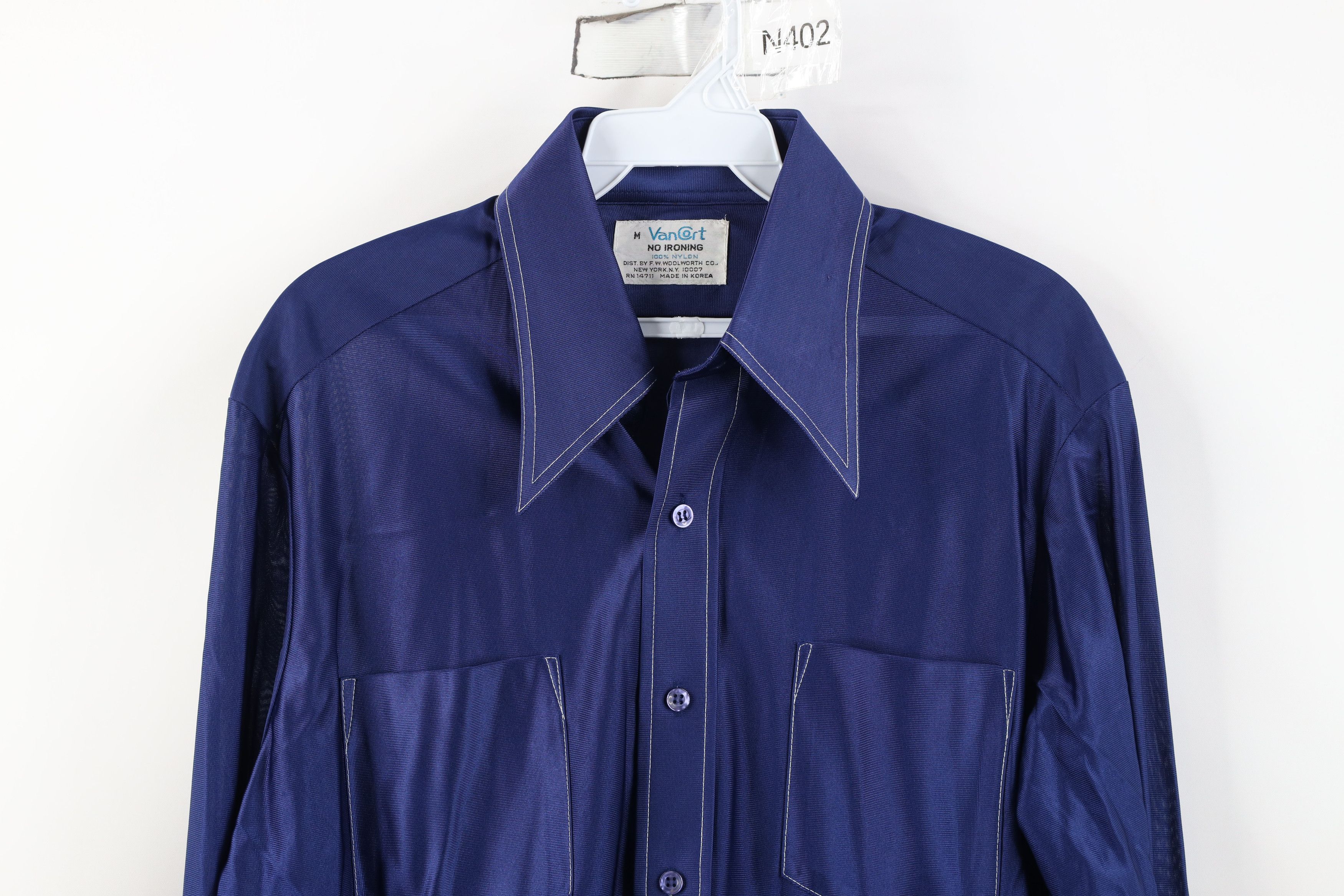 Vintage Vintage 70s Streetwear Nylon Knit Dagger Collar Button Shirt Size US M / EU 48-50 / 2 - 2 Thumbnail