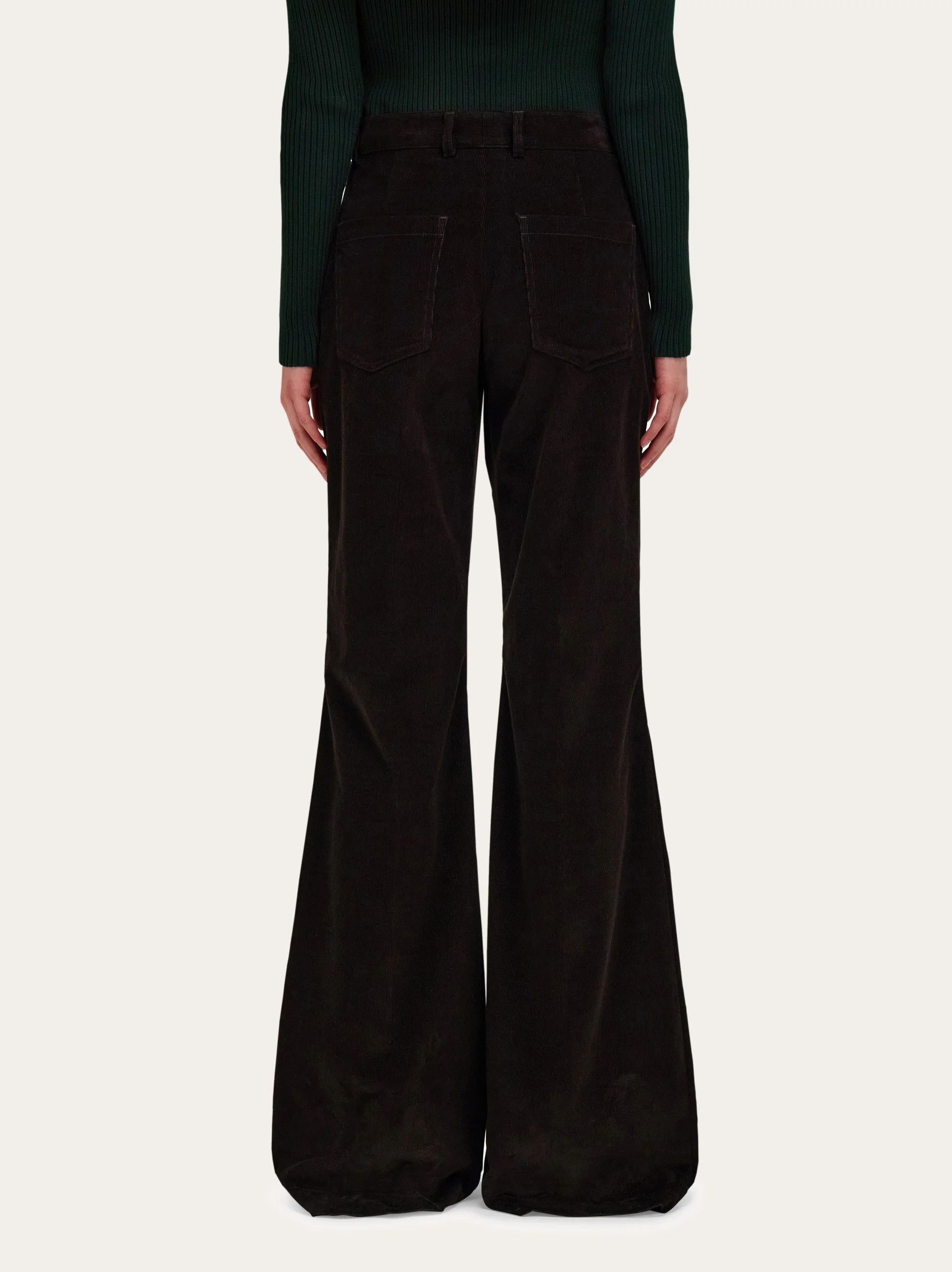 Salvatore Ferragamo o1s1rm0426 Flared Cord Pant in Brown Coffee Size 26" / US 2 / IT 38 - 4 Thumbnail