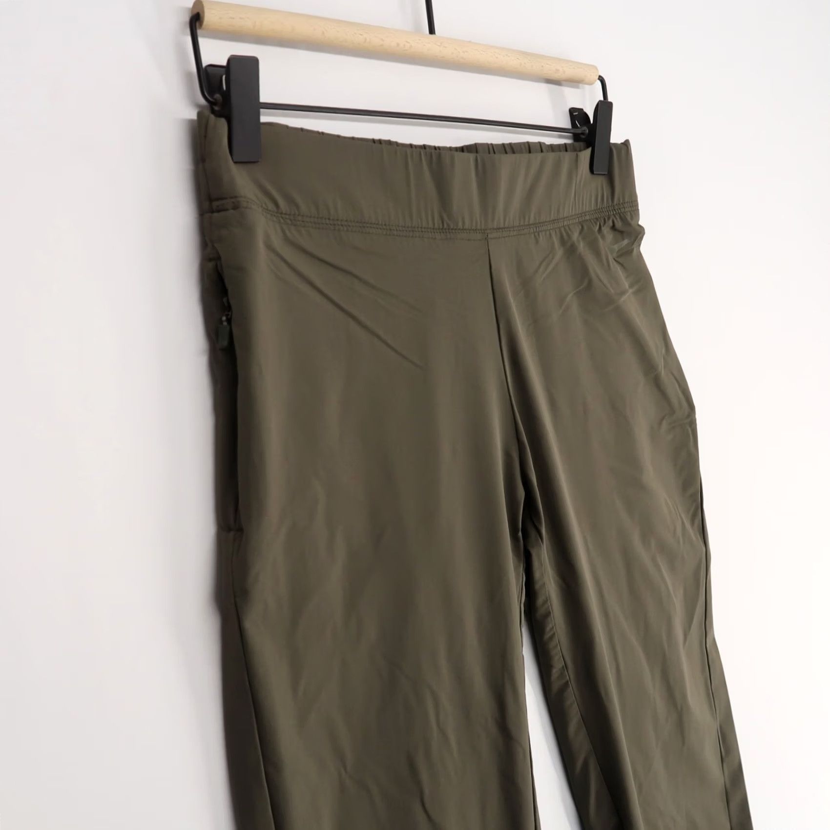 Nike - Keywords: "Nike Bliss," "Woven Pants," "Women," "S," "Green," "Dri Fit," "Elastic Waist," "Joggers," "Activewear," "Casual Size 28" / US 6 / IT 42 - 2 Thumbnail