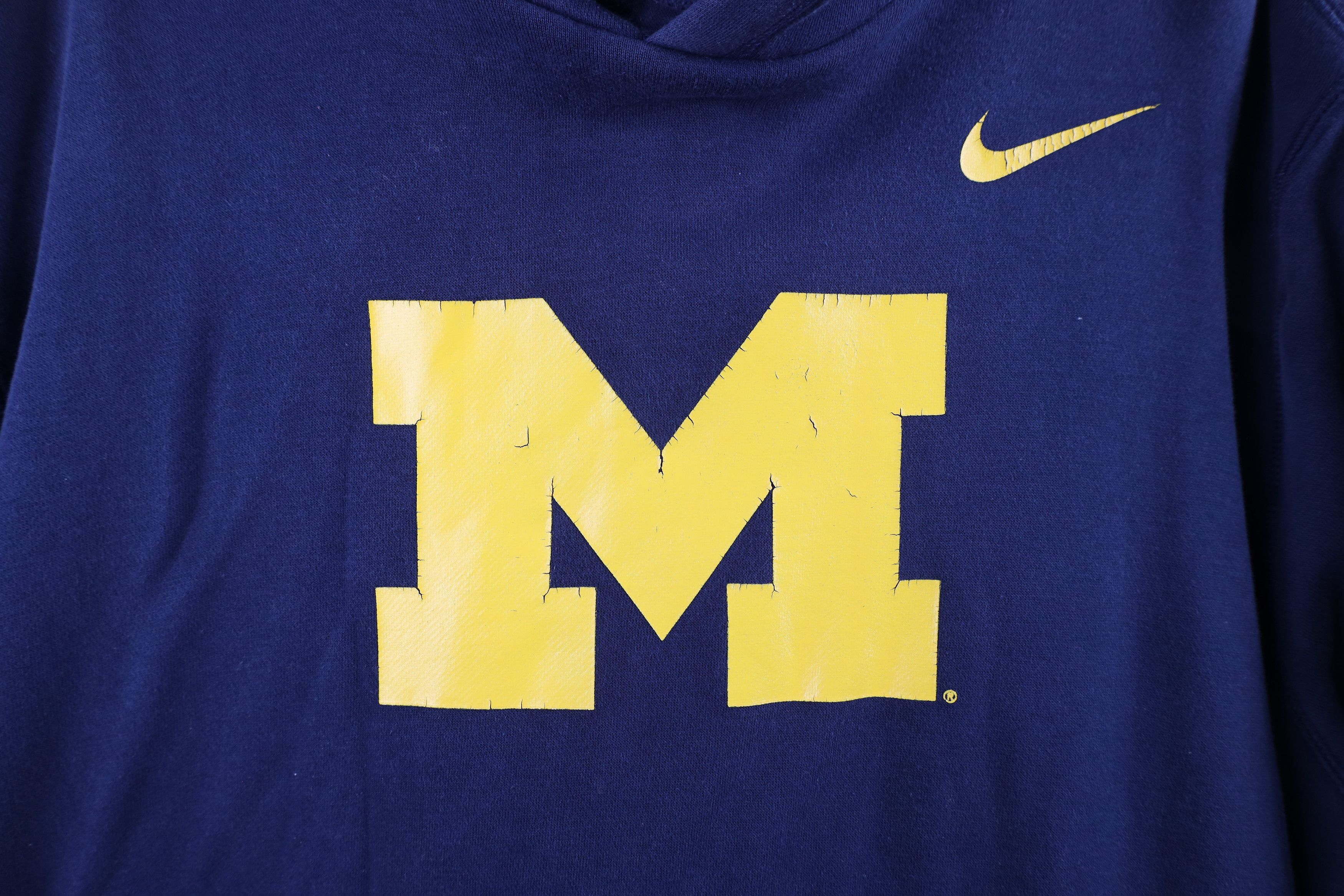 Nike × Vintage Vintage Nike University of Michigan M Hoodie Sweatshirt Size ONE SIZE - 7 Thumbnail