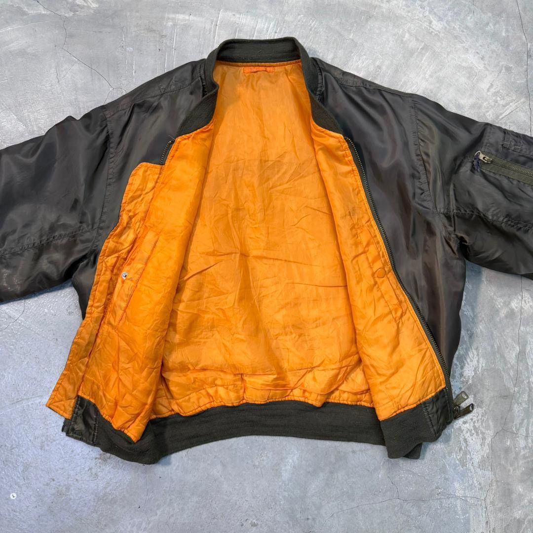 Vintage Vintage Military MA-1 Reversible Bomber Flyer Jacket BoxyFit Size US M / EU 48-50 / 2 - 7 Thumbnail