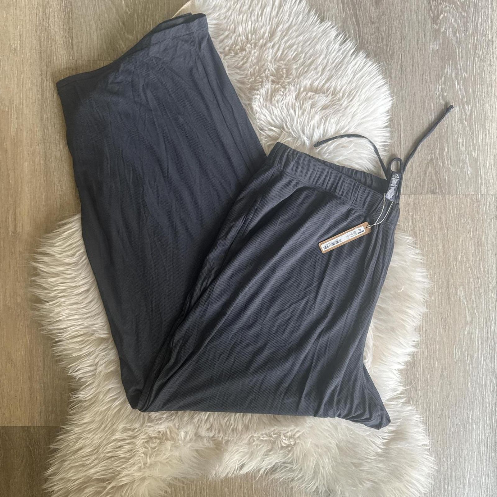 SKIMS NWOT SKIMS Soft Lounge Draw String Pant - Graphite XL Size 40" / US 18 - 2 Thumbnail