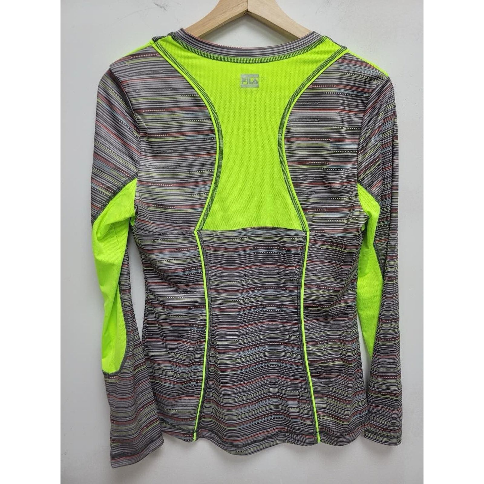 Fila FILA Sport Running Top Women's Small Long Sleeve A001430 Size S / US 4 / IT 40 - 2 Thumbnail