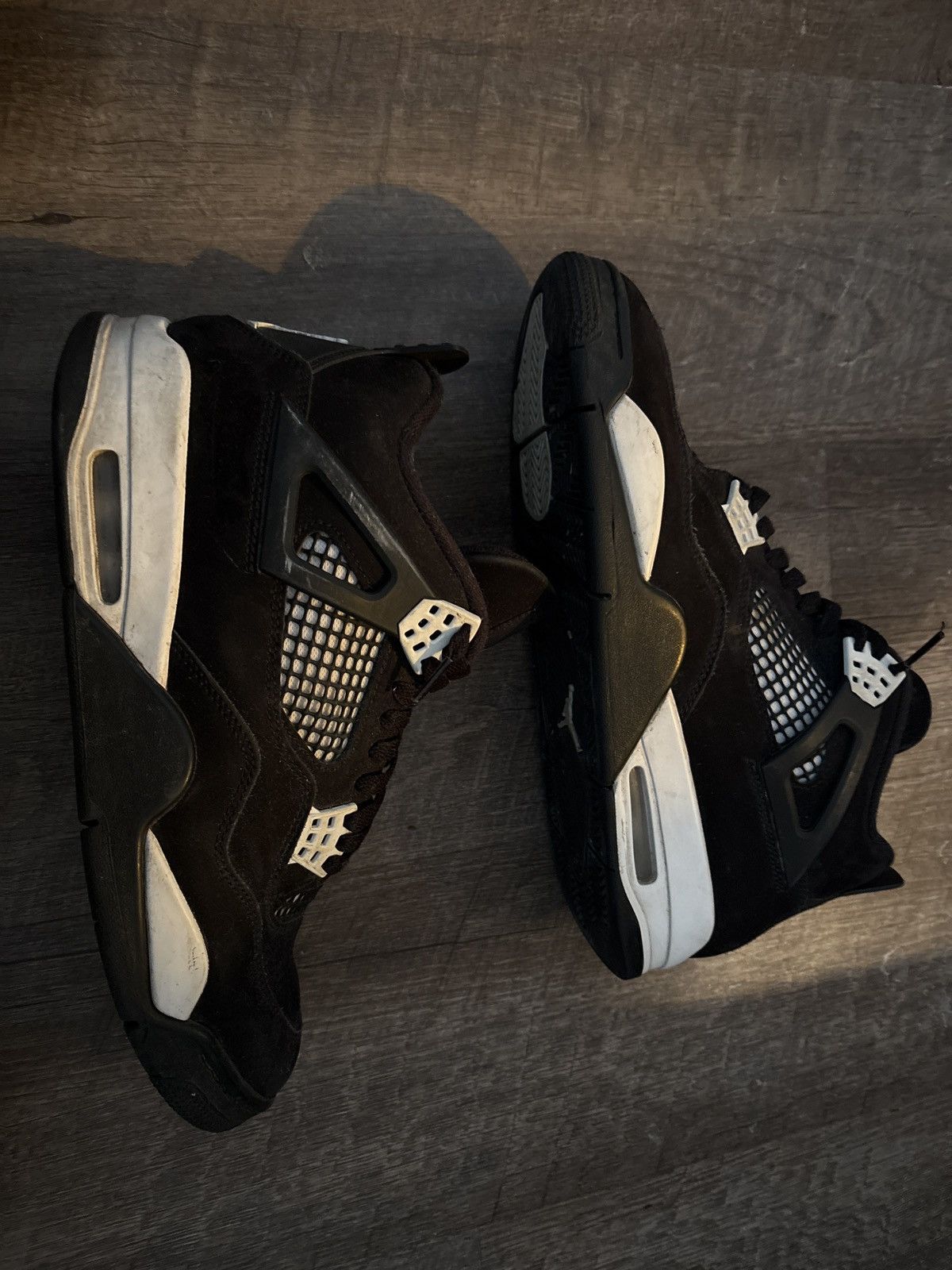 Jordan Brand White Thunder Retro Jordan 4 Size US 10.5 / EU 43-44 - 3 Thumbnail
