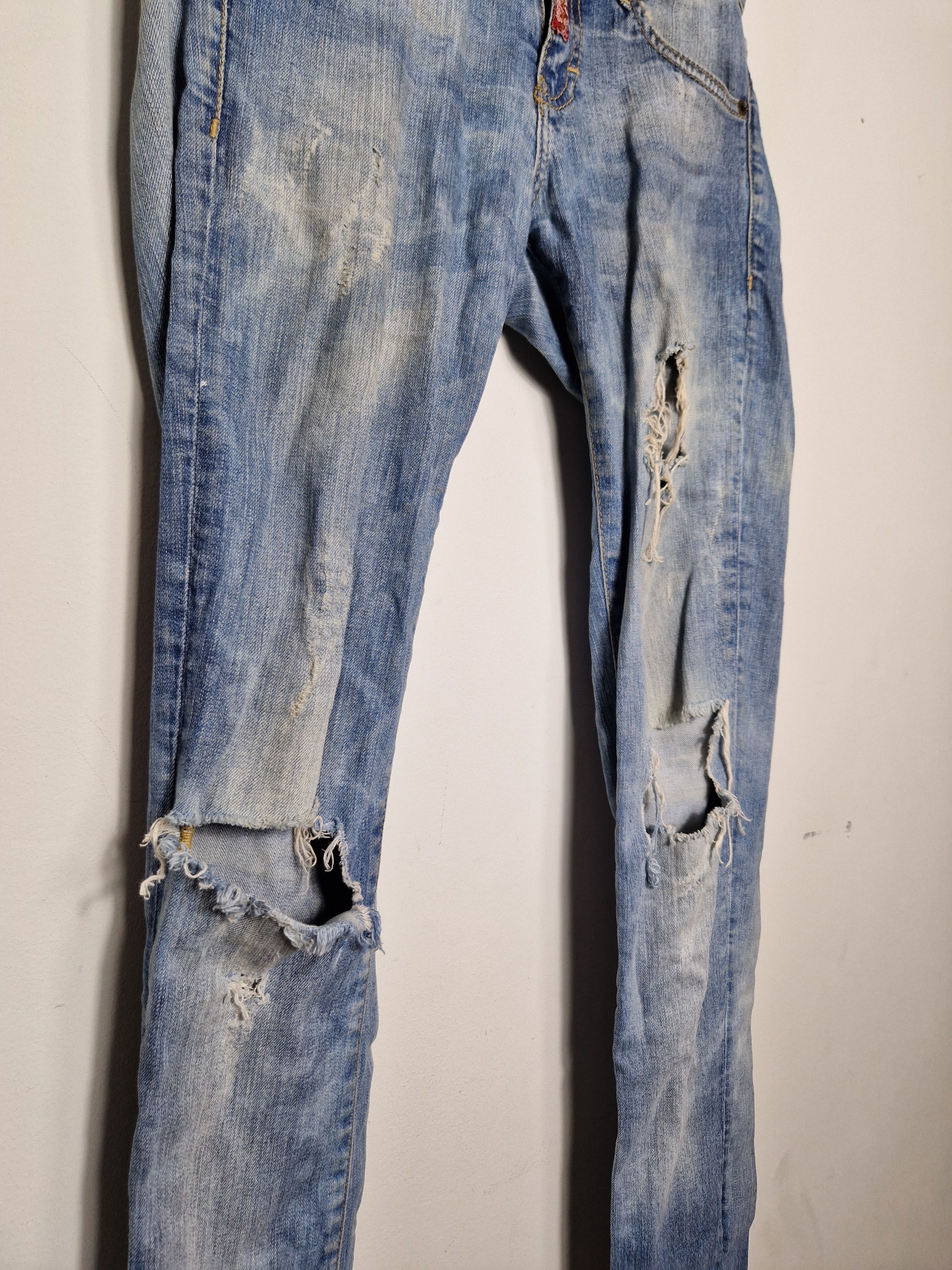 Dolce & Gabbana Dolce & Gabbana vintage denim distressed pants Size 25" / US 0 / IT 36 - 7 Thumbnail