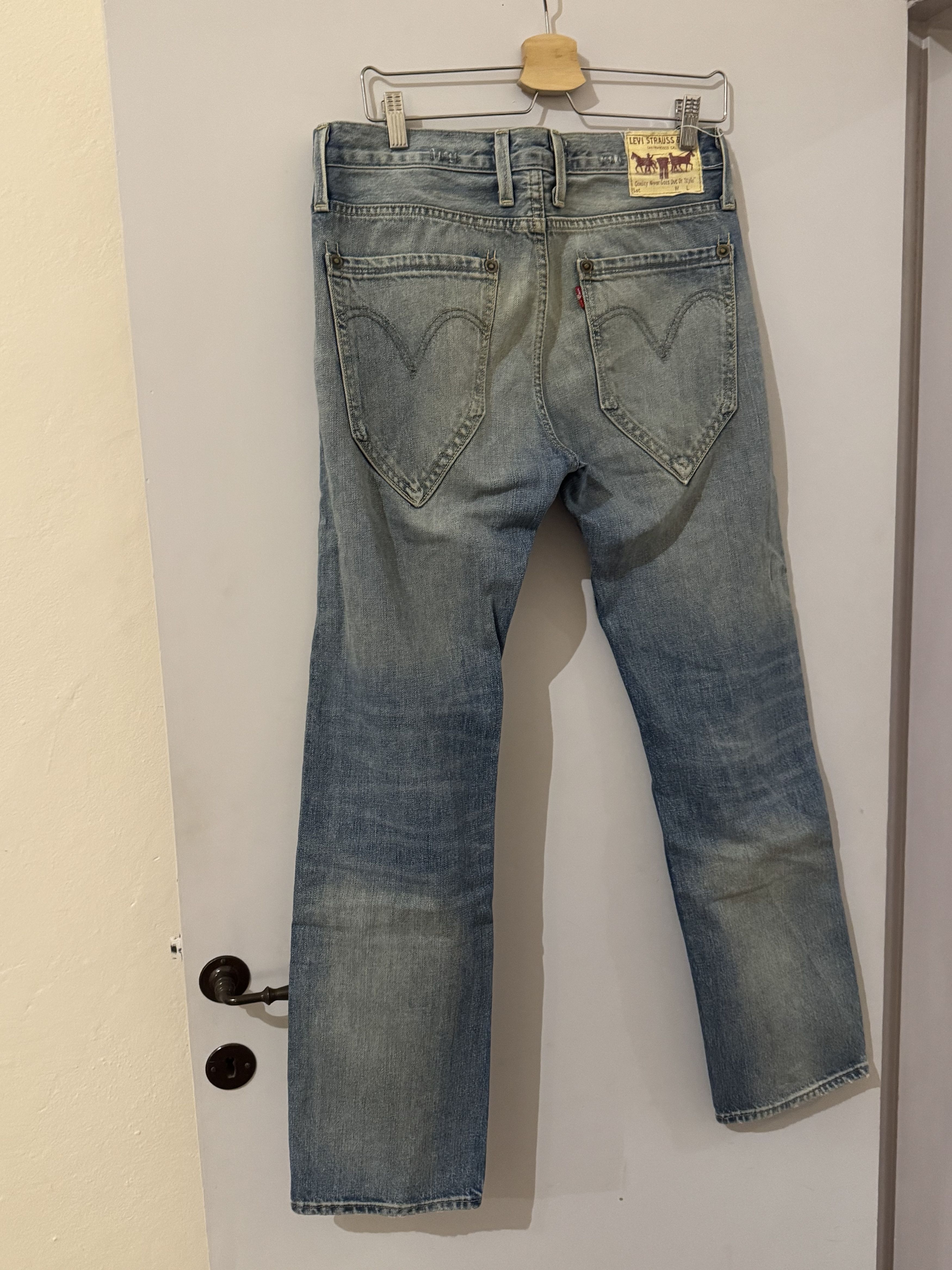 Levi's Levi's - 504 Straight Size US 32 / EU 48 - 2 Thumbnail