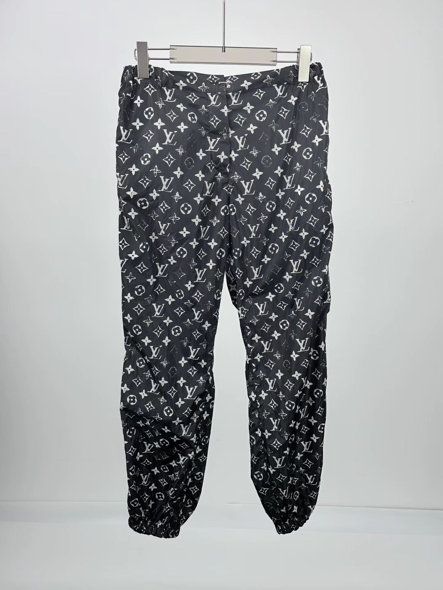 Louis Vuitton LOUIS VUITTON LV Monogram Full Logo Pants K1 Size 40" / US 18 - 1 Thumbnail