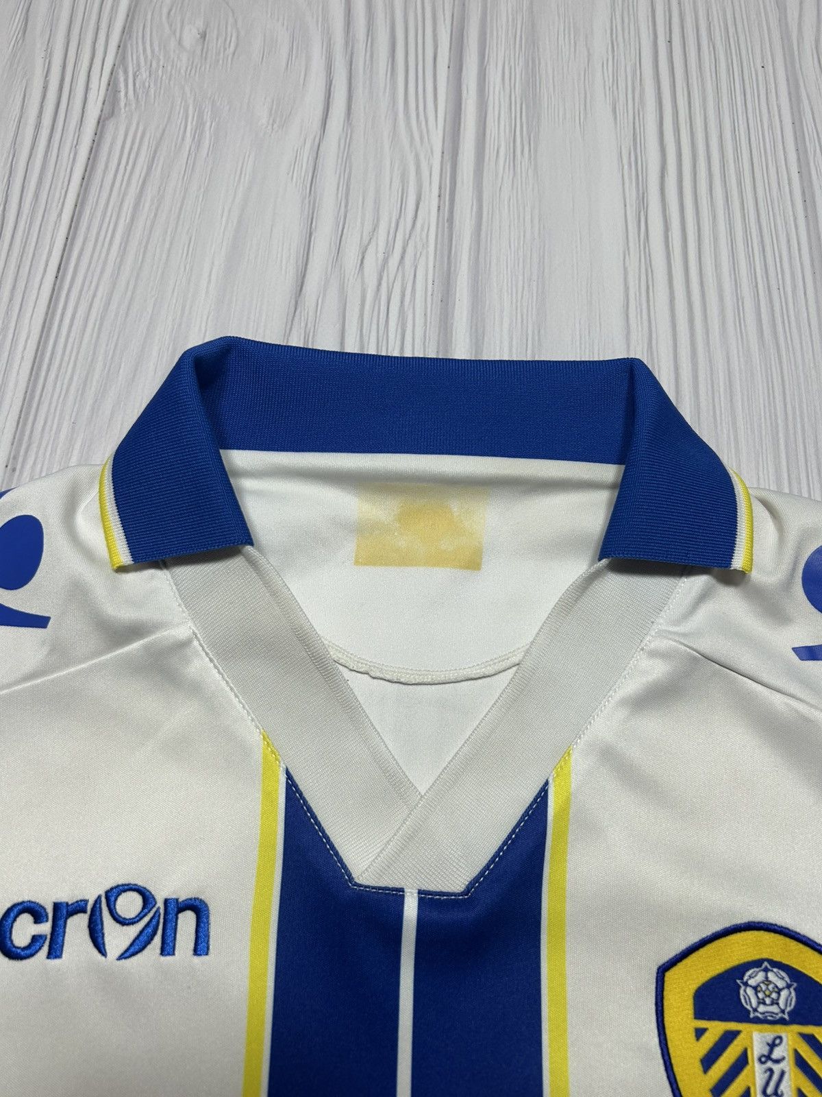 Macron Leeds United 2013 2014 Macron Soccer Jersey Size US L / EU 52-54 / 3 - 9 Thumbnail