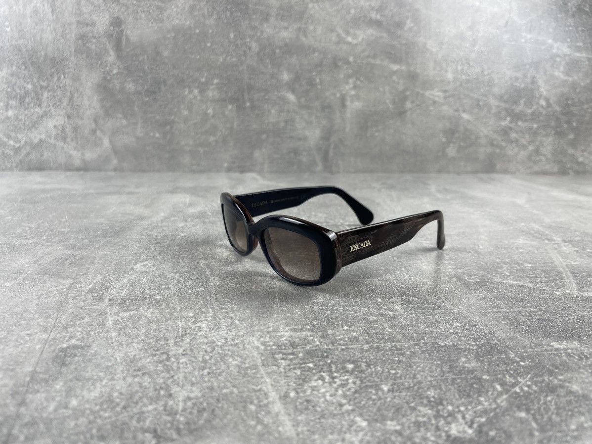 Escada Escada 00s Oval Acetate Sunglasses Brown Tortoise Hand Made Size ONE SIZE - 1 Thumbnail