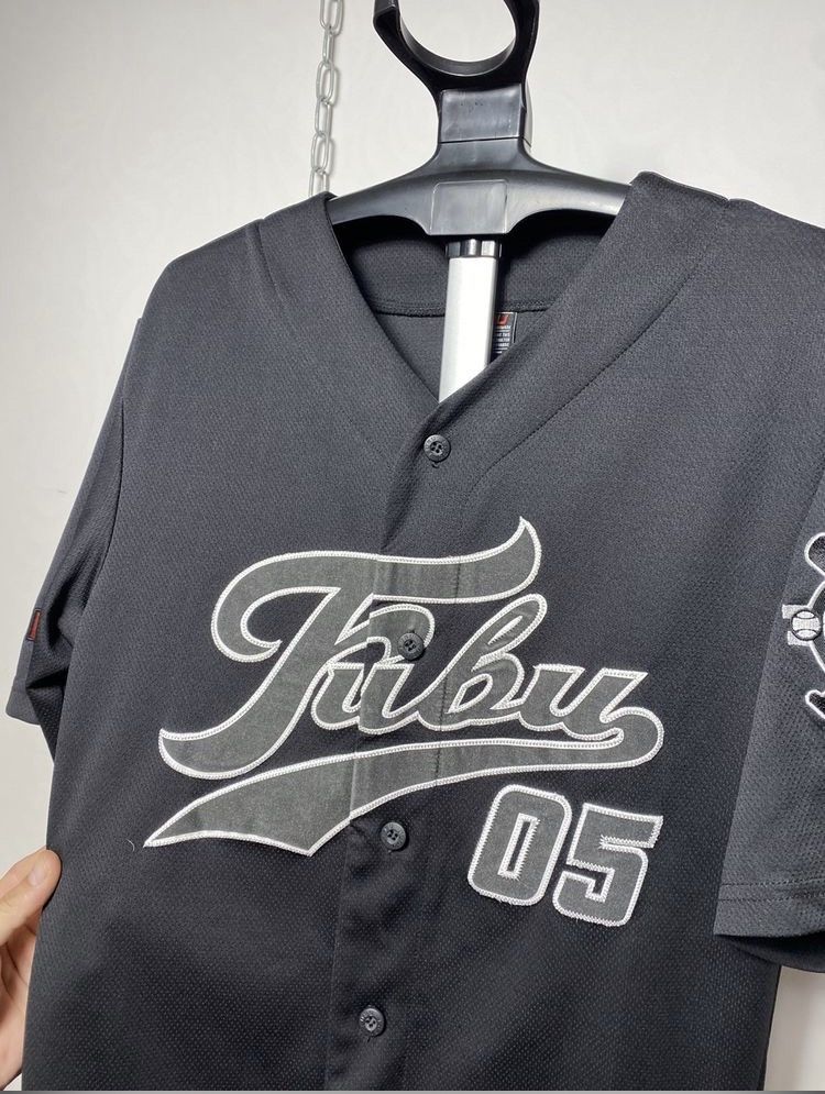 Fubu Rare Vintage Fubu #05 Baseball Jersey T-shirt Size US S / EU 44-46 / 1 - 3 Thumbnail
