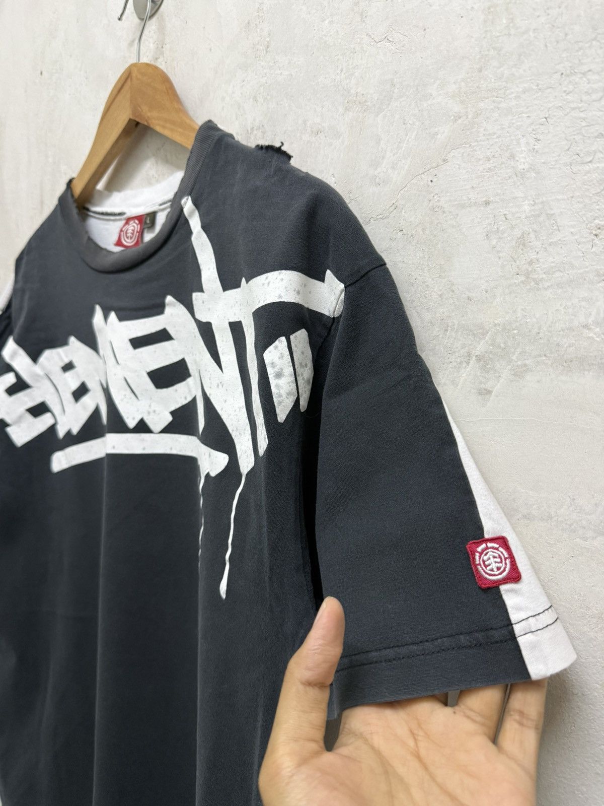 Element 2000s Distressed Element Skateboards Thrash Tees Size US M / EU 48-50 / 2 - 3 Thumbnail