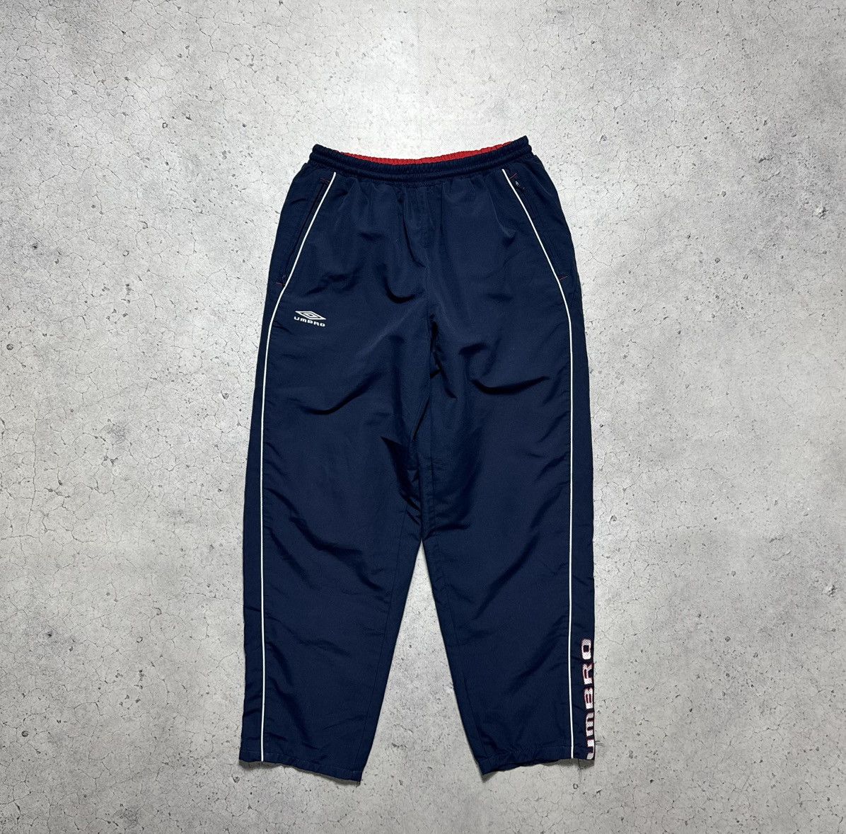 Umbro Umbro Nylon Big Logo Baggy Track Pants Size S Size US 30 / EU 46 - 1 Thumbnail