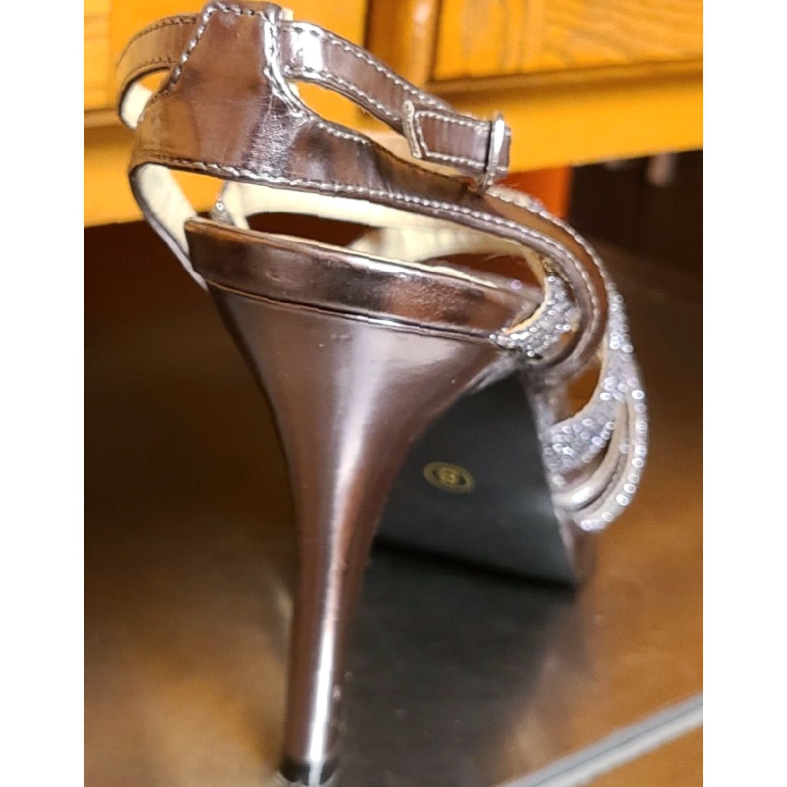Vintage Tony Bowls Sadie 42003 Silver Sandal Strap Pageant Gala Shoes Women 8 Heel Stiletto Size US 8 / IT 38 - 4 Thumbnail