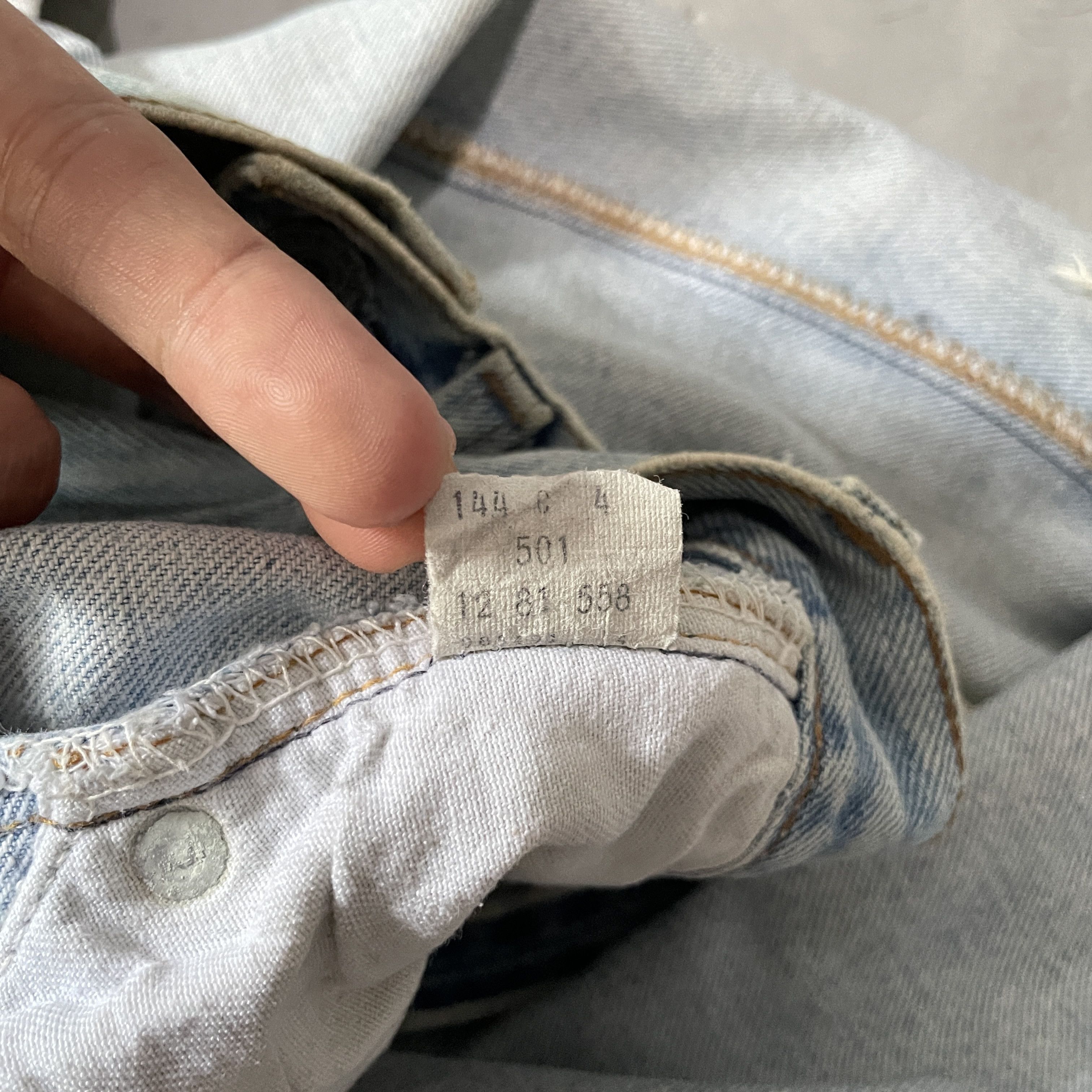Levi's Rare Vintage 80s Levi's 501 Redline Selvedge Size US 28 / EU 44 - 3 Thumbnail