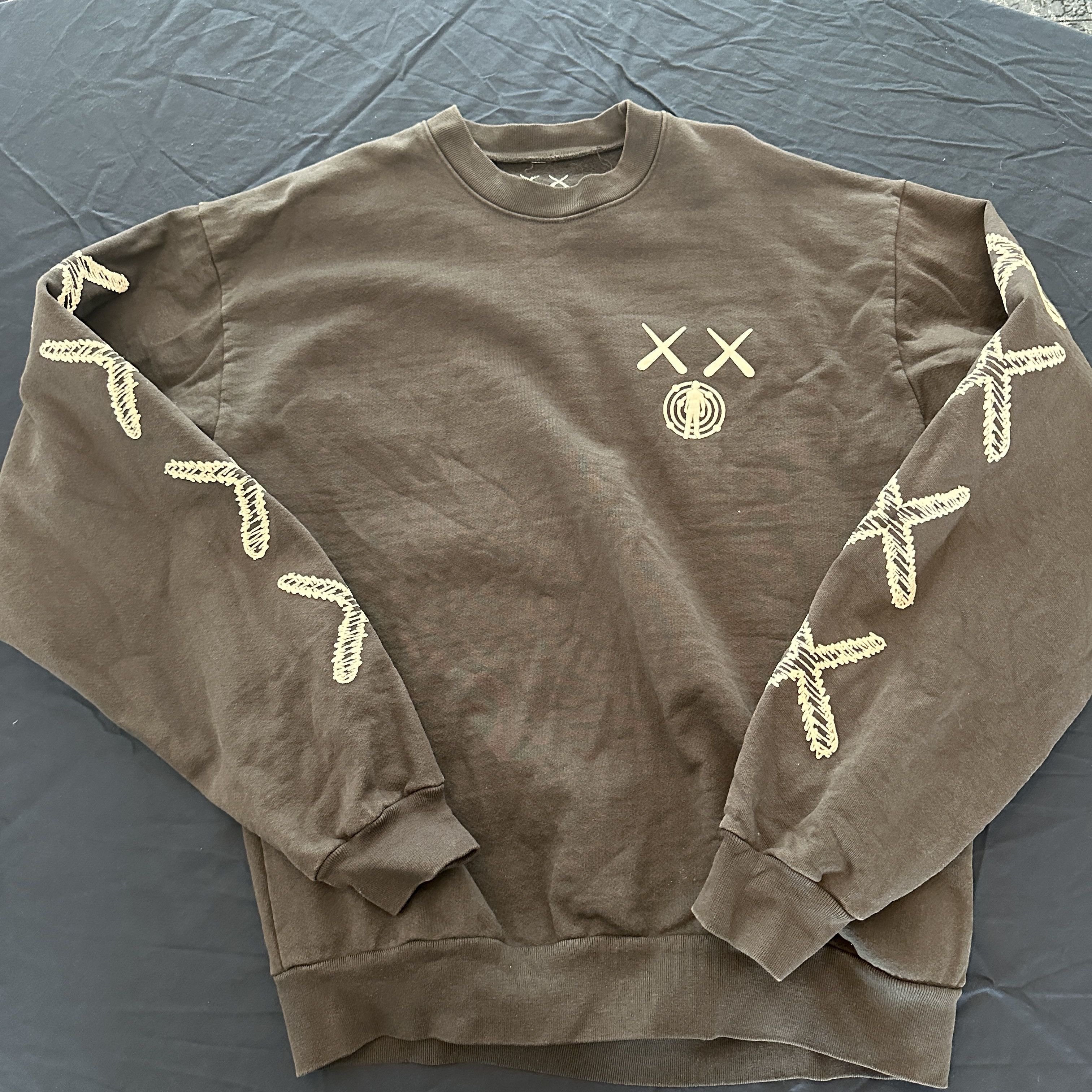 Kaws × Kid Cudi KAWS For Kid Cudi Moon Man Back Print Crewneck Sweatshirt Size US L / EU 52-54 / 3 - 1 Thumbnail
