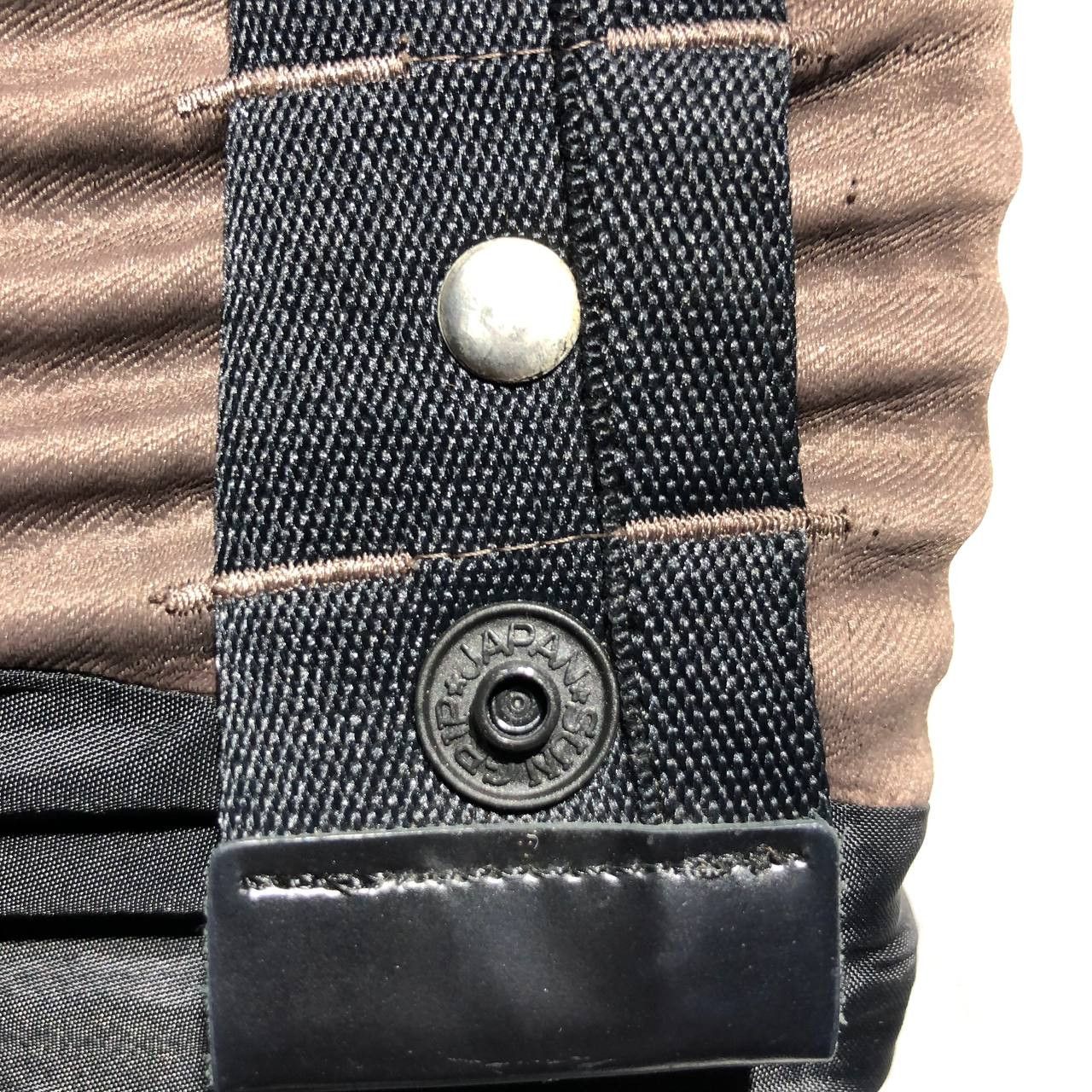 Homme Plisse Issey Miyake Issey Miyake Homme Plisse Pleated tote bag Size ONE SIZE - 9 Thumbnail