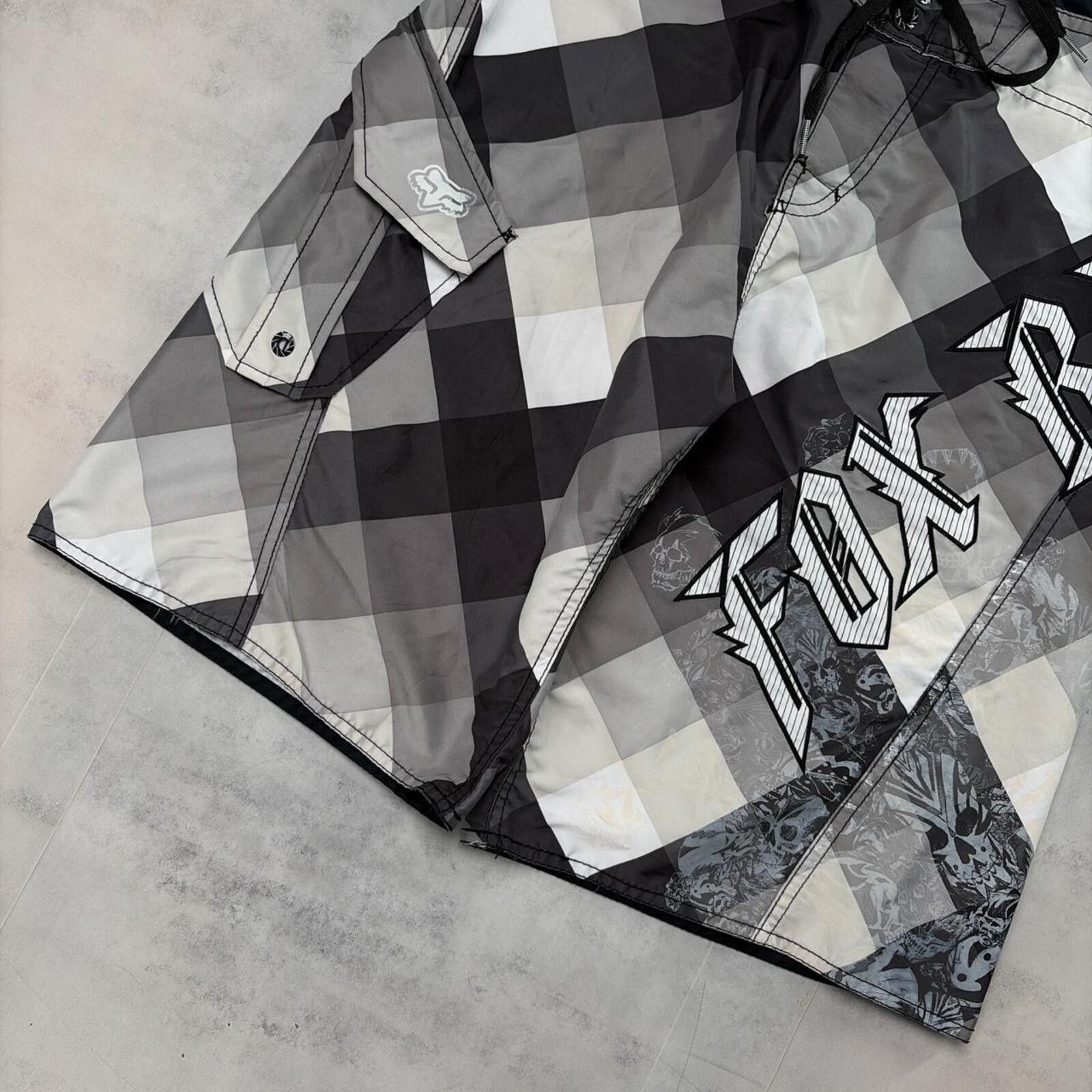 Fox Racing Y2K Fox Racing Grunge Riders Surf Baggy Plaid Board Shorts Size US 33 - 5 Thumbnail