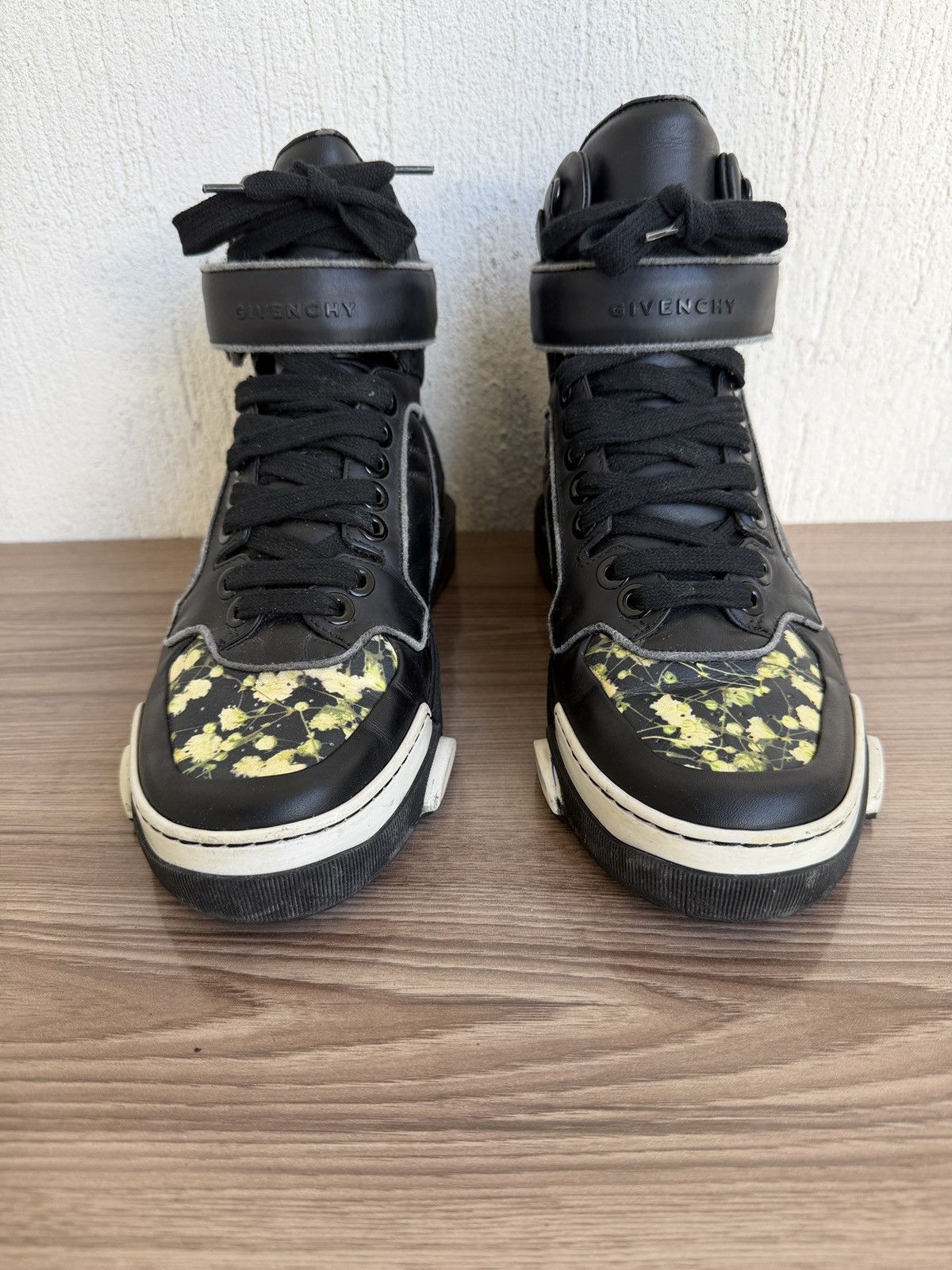 Givenchy Tyson high sneaker by Riccardo Size US 8 / EU 41 - 5 Thumbnail