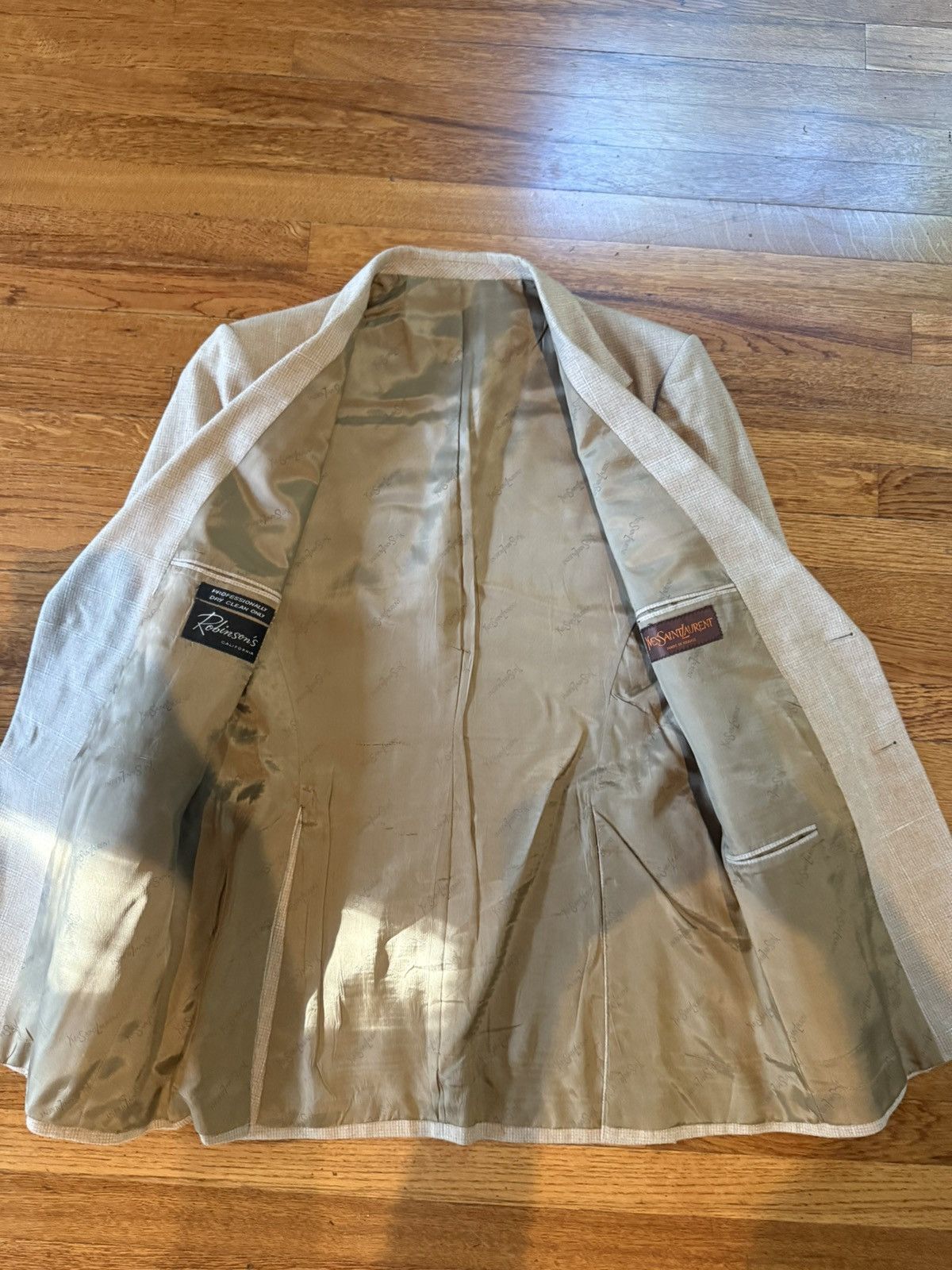 Yves Saint Laurent Yves Saint Laurent VINTAGE beige suit / sport coat Size 38L - 7 Thumbnail