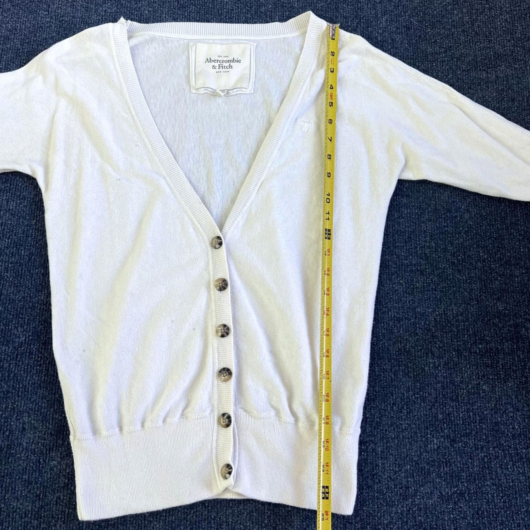 Abercrombie & Fitch Abercrombie & Fitch Cardigan Womens Medium White Button Front Knit V-Neck 3/4 Sleeve Sweater Size M / US 6-8 / IT 42-44 - 6 Thumbnail